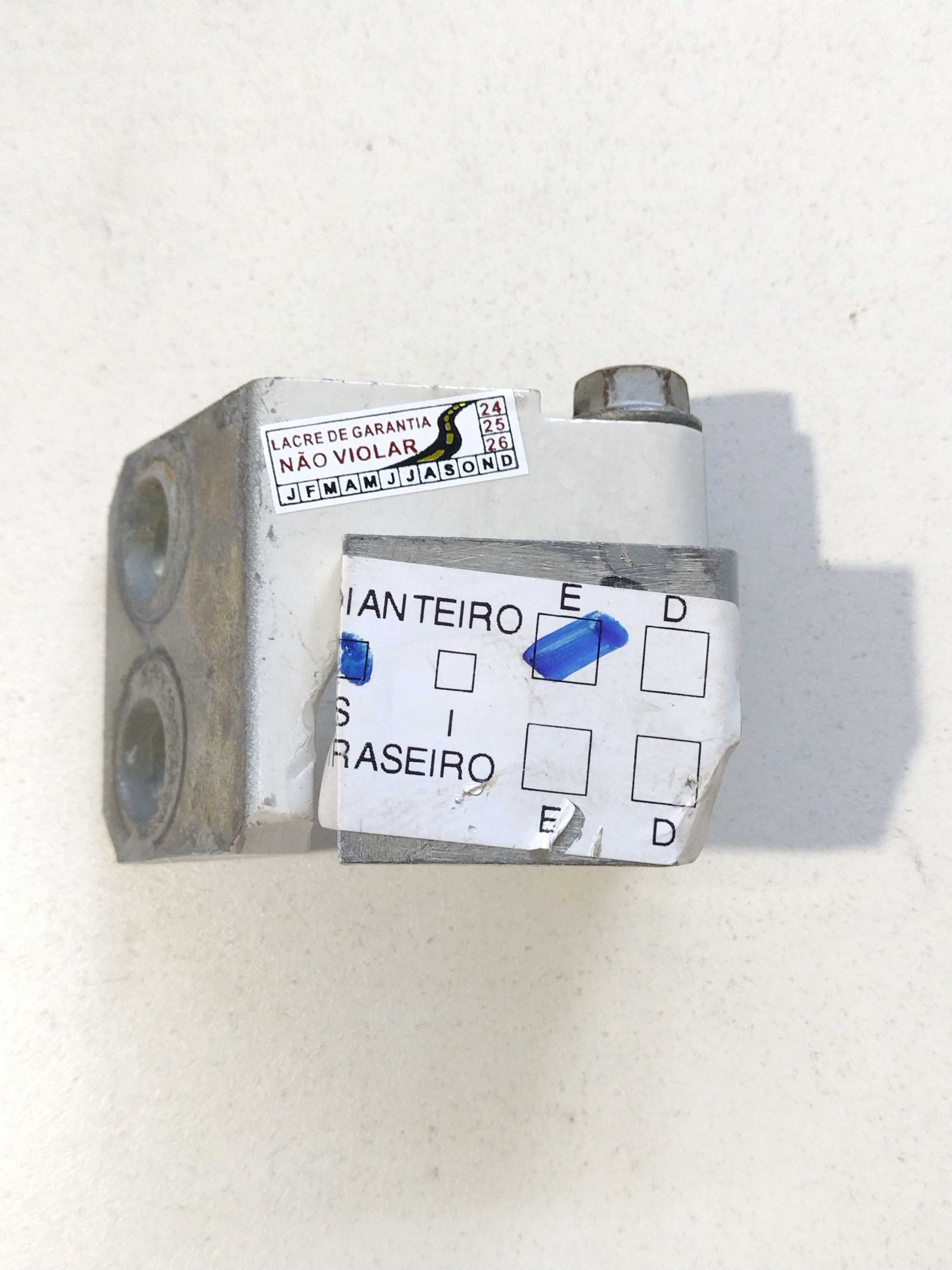 Dobradiça Porta Diant Esquerda Superior Fiorino 2020 Evo 1