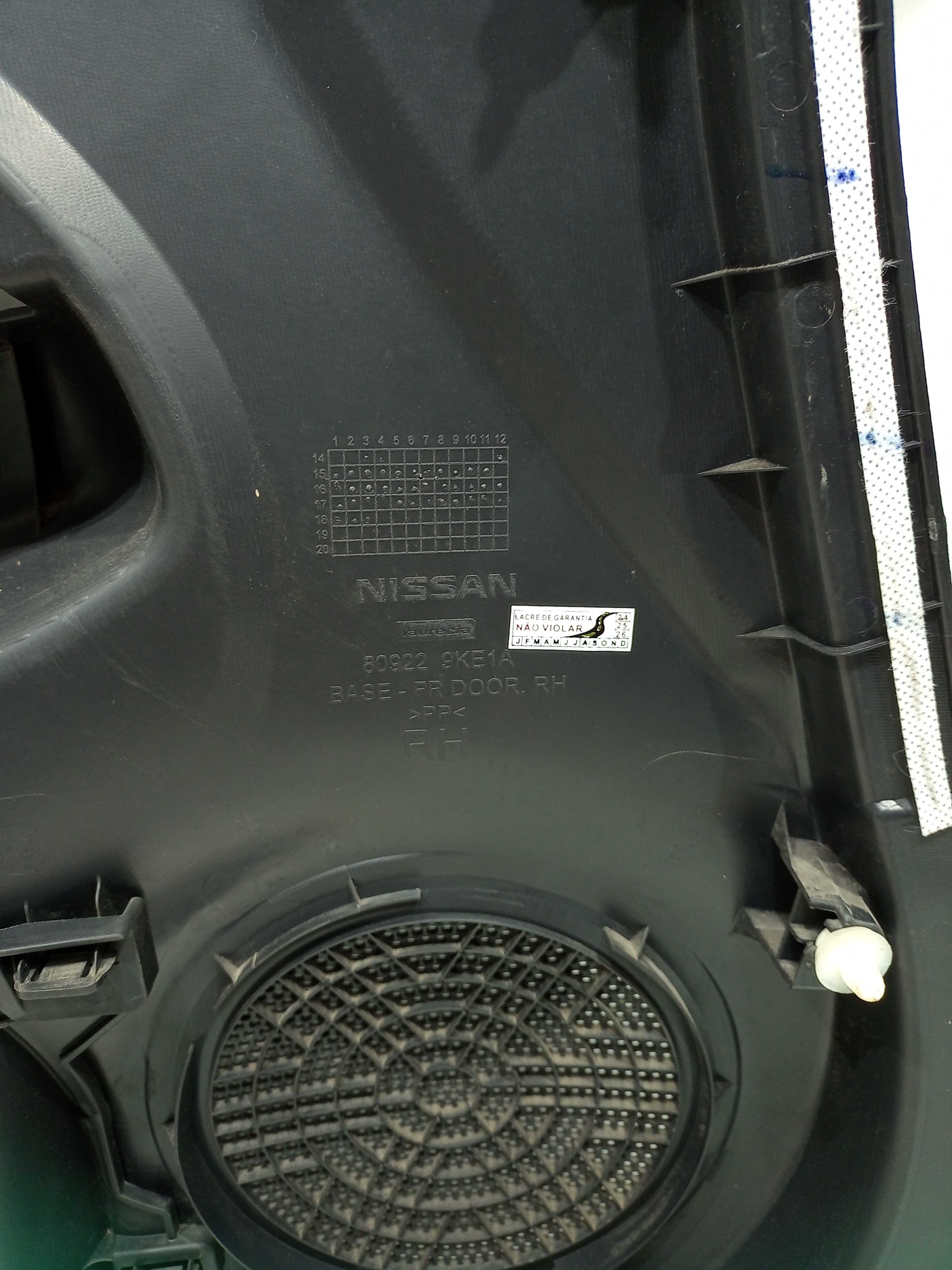 Forro De Porta Dianteiro Direito Nissan Versa 2019 6