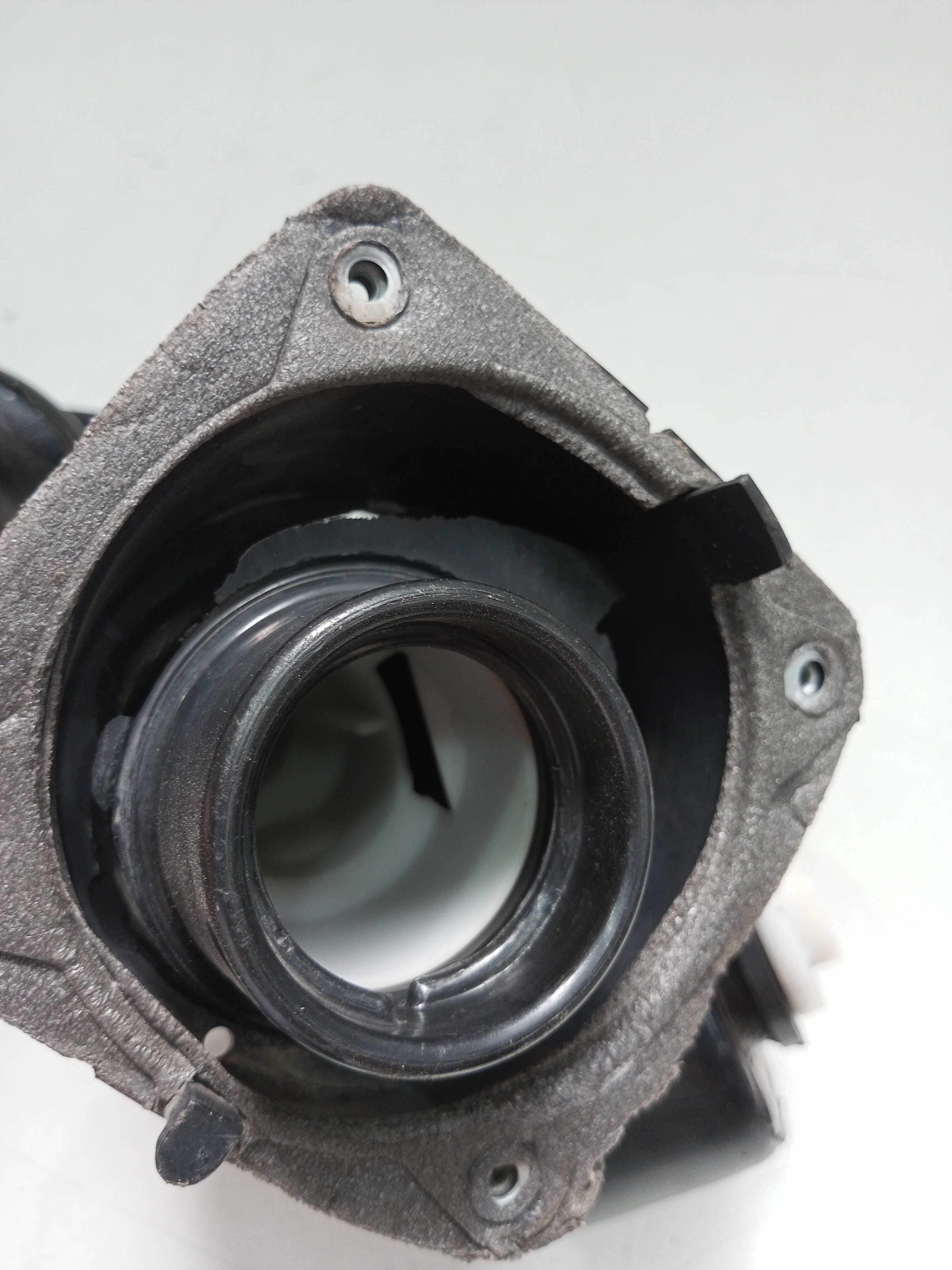 Gargalo Do Tanque De Combustível Fiat Fiorino 2021 Detalhe 4