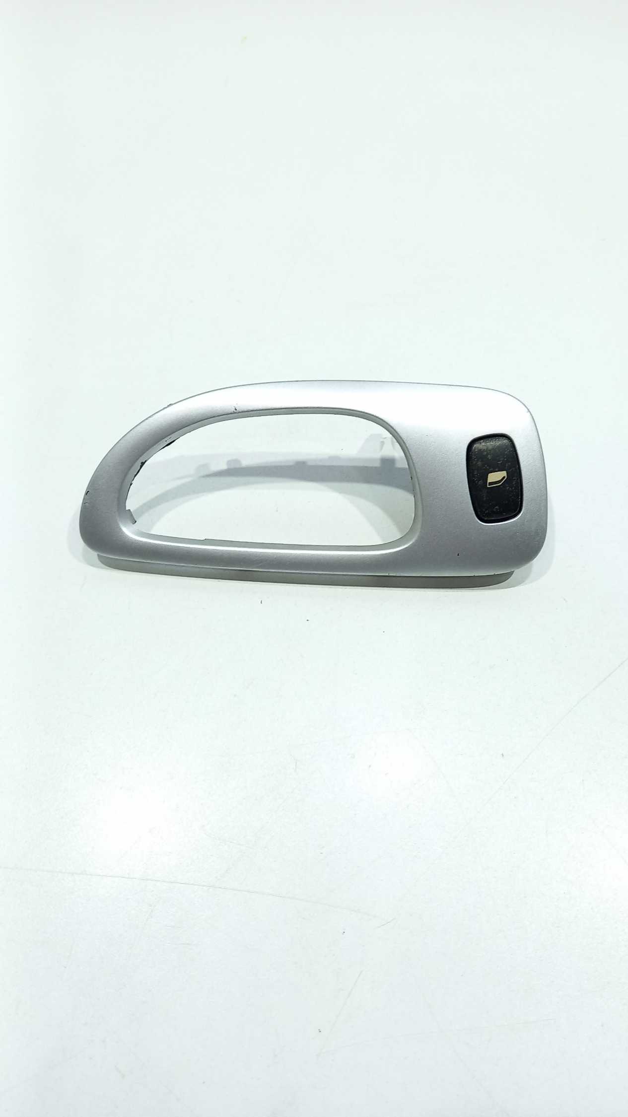 Moldura Com Botão  Porta Traseira Direita Peugeot 307 2007 1