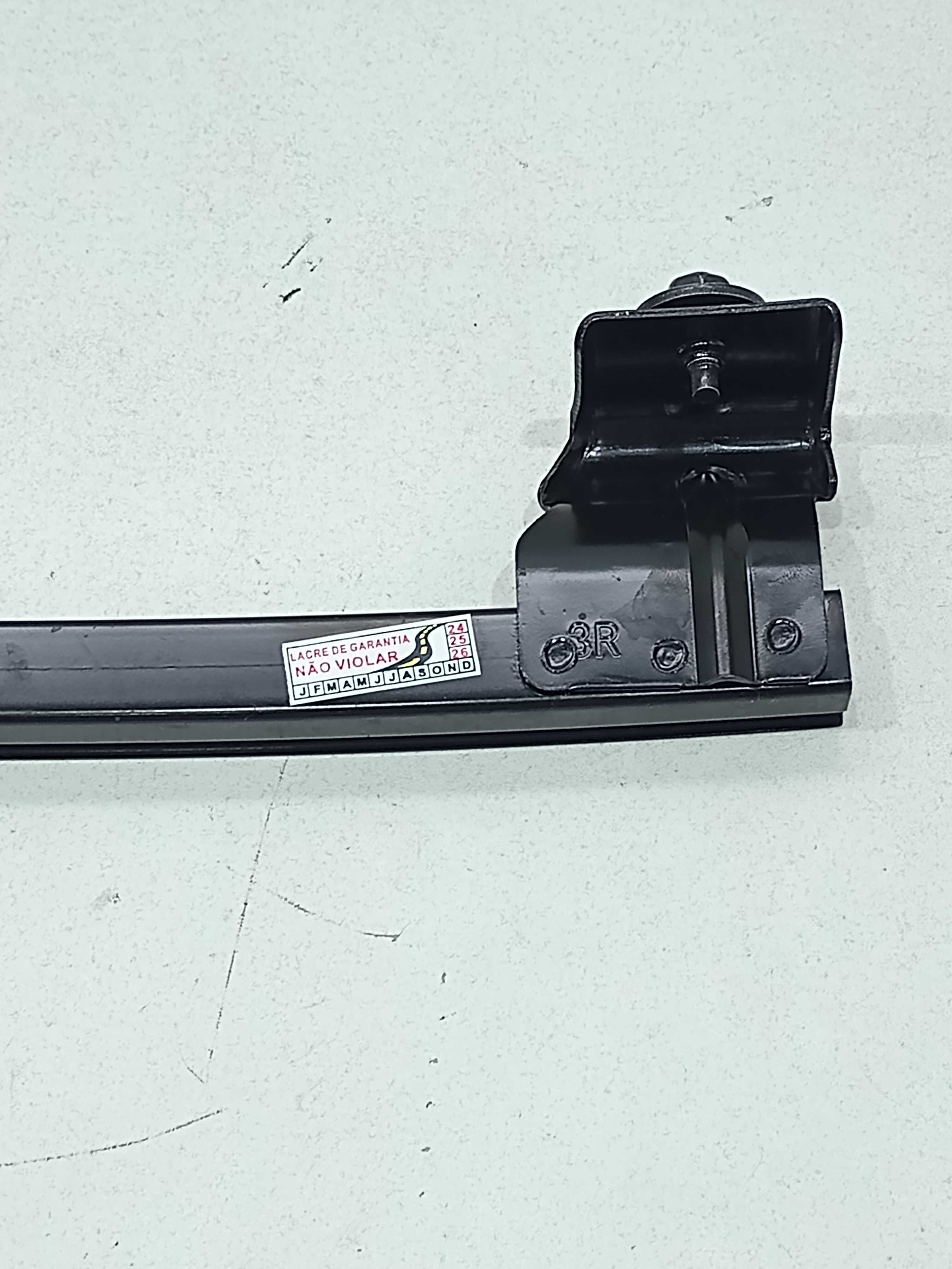 Guia Vidro Porta Dianteira Direita Nissan Versa 2019 Preto 2