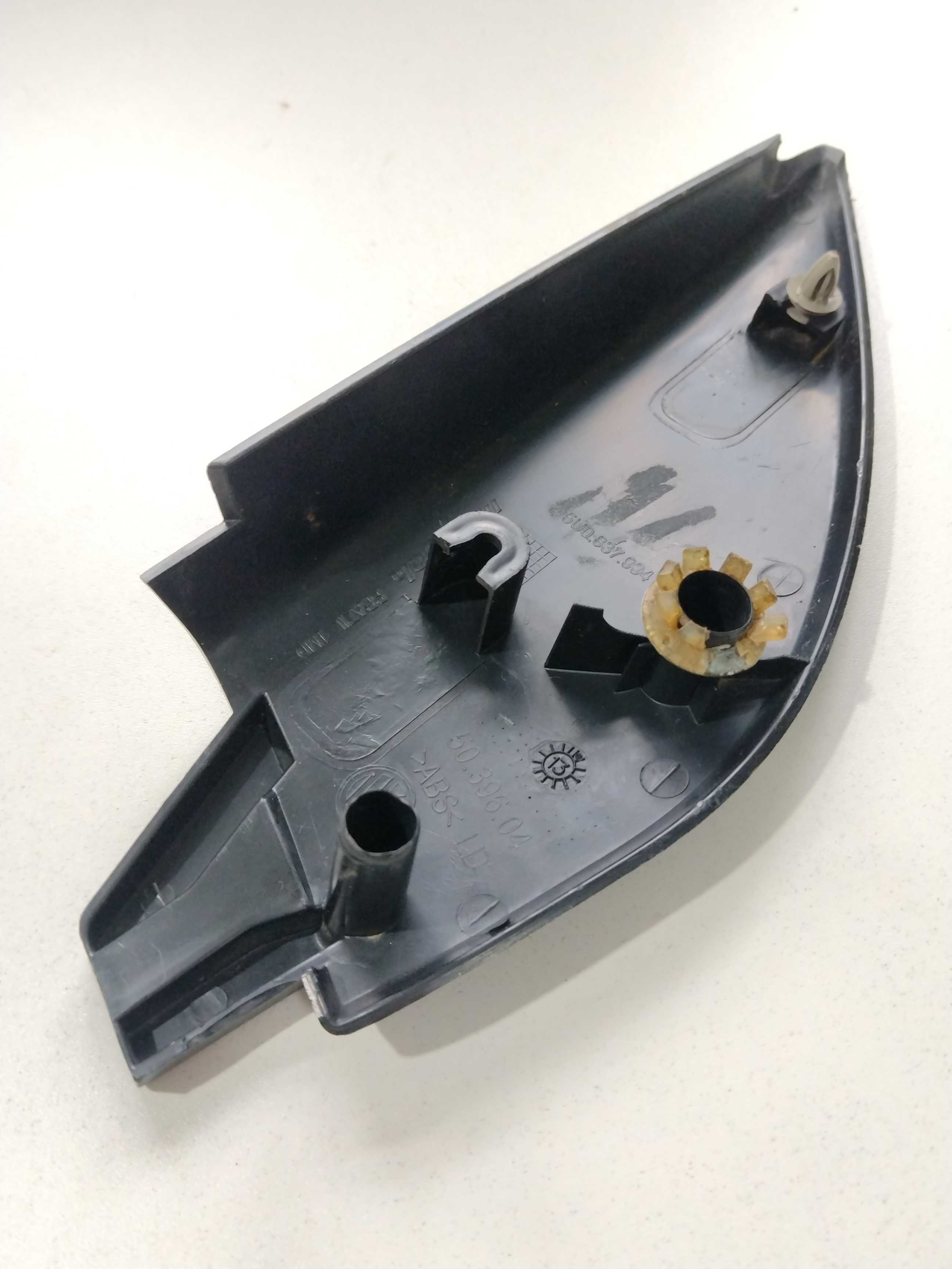 Moldura Int Retrovisor Direito Saveiro 2018 Orig  5u0837994 4