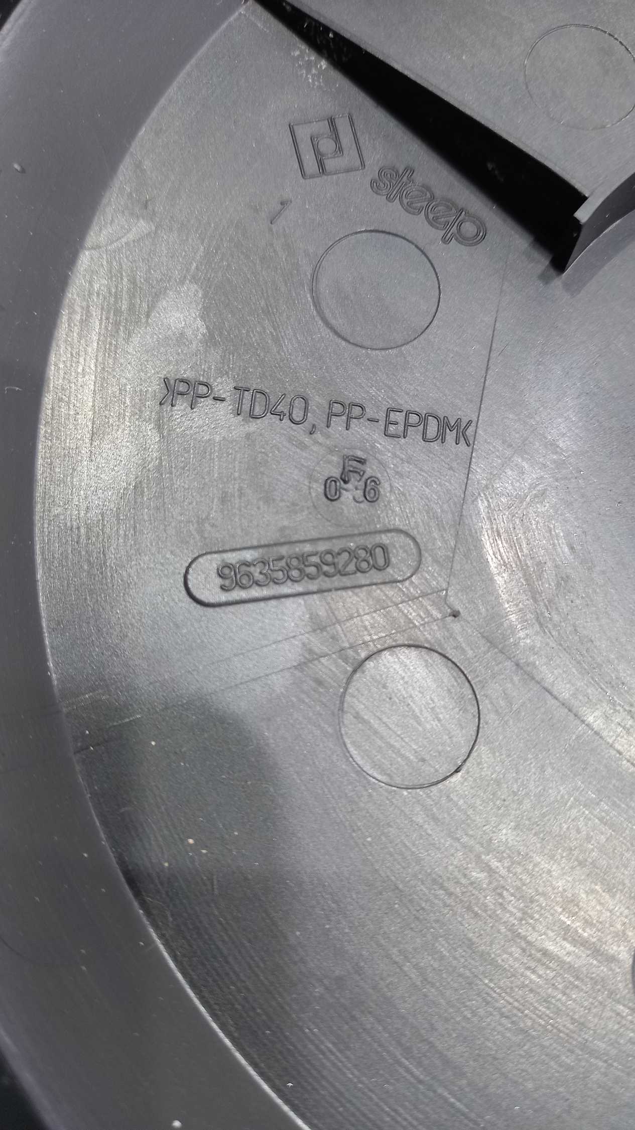 Tampa Bomba De Combustível Peugeot 2008 2018 3