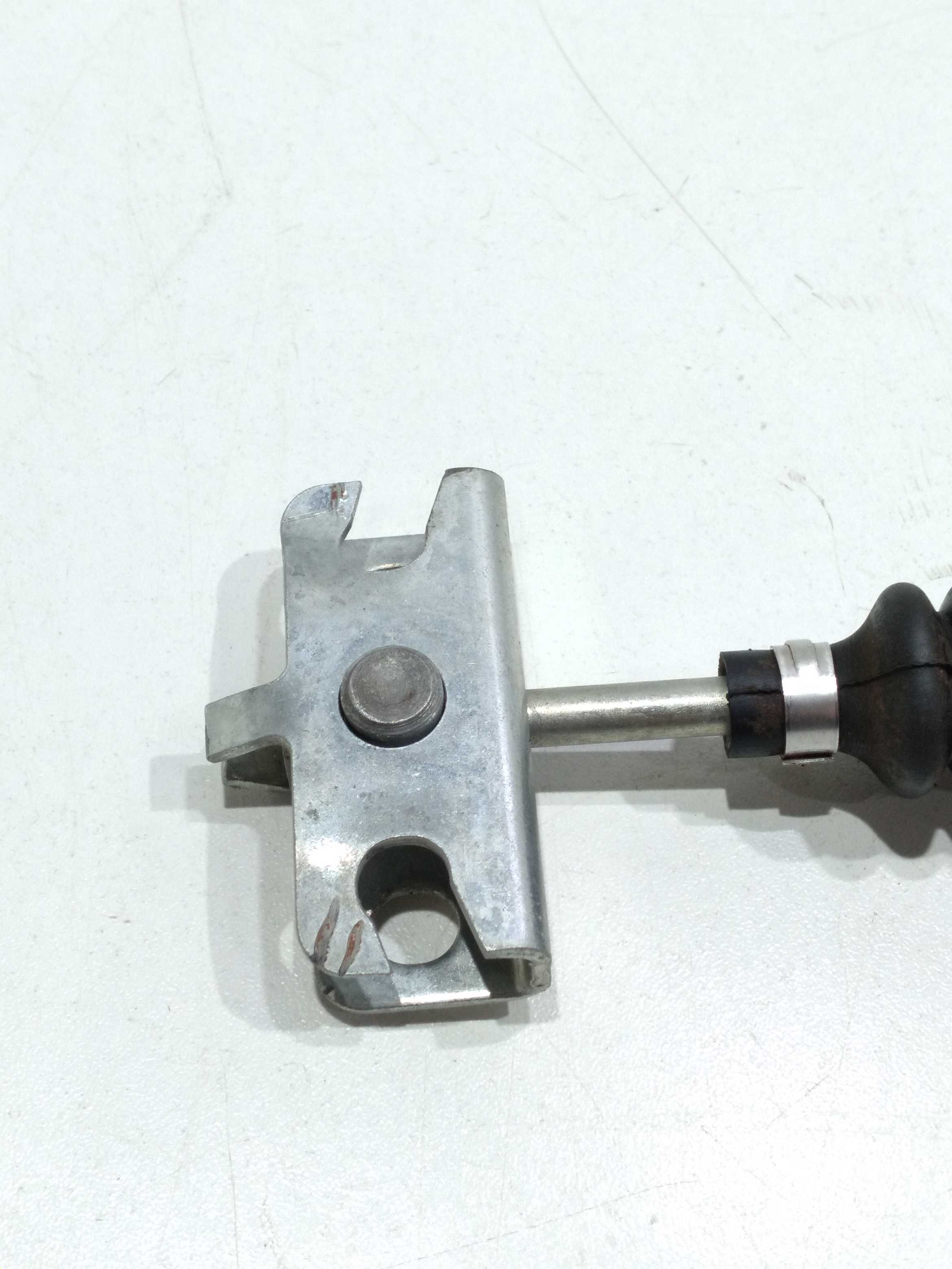 Suporte Dos Cabos Freio De Mão  Fiat Strada 1.4 2018 2