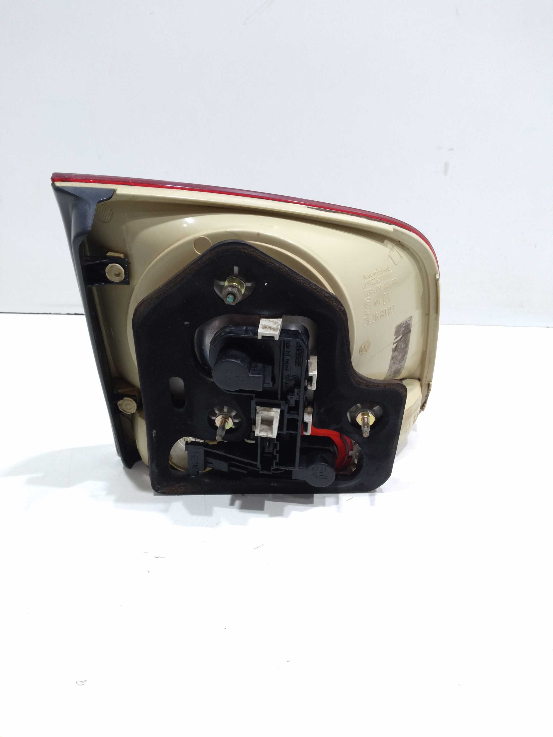 Lanterna Lado Dir. Da Tampa Traseira Vw Touareg 4.2 V8 2005 4