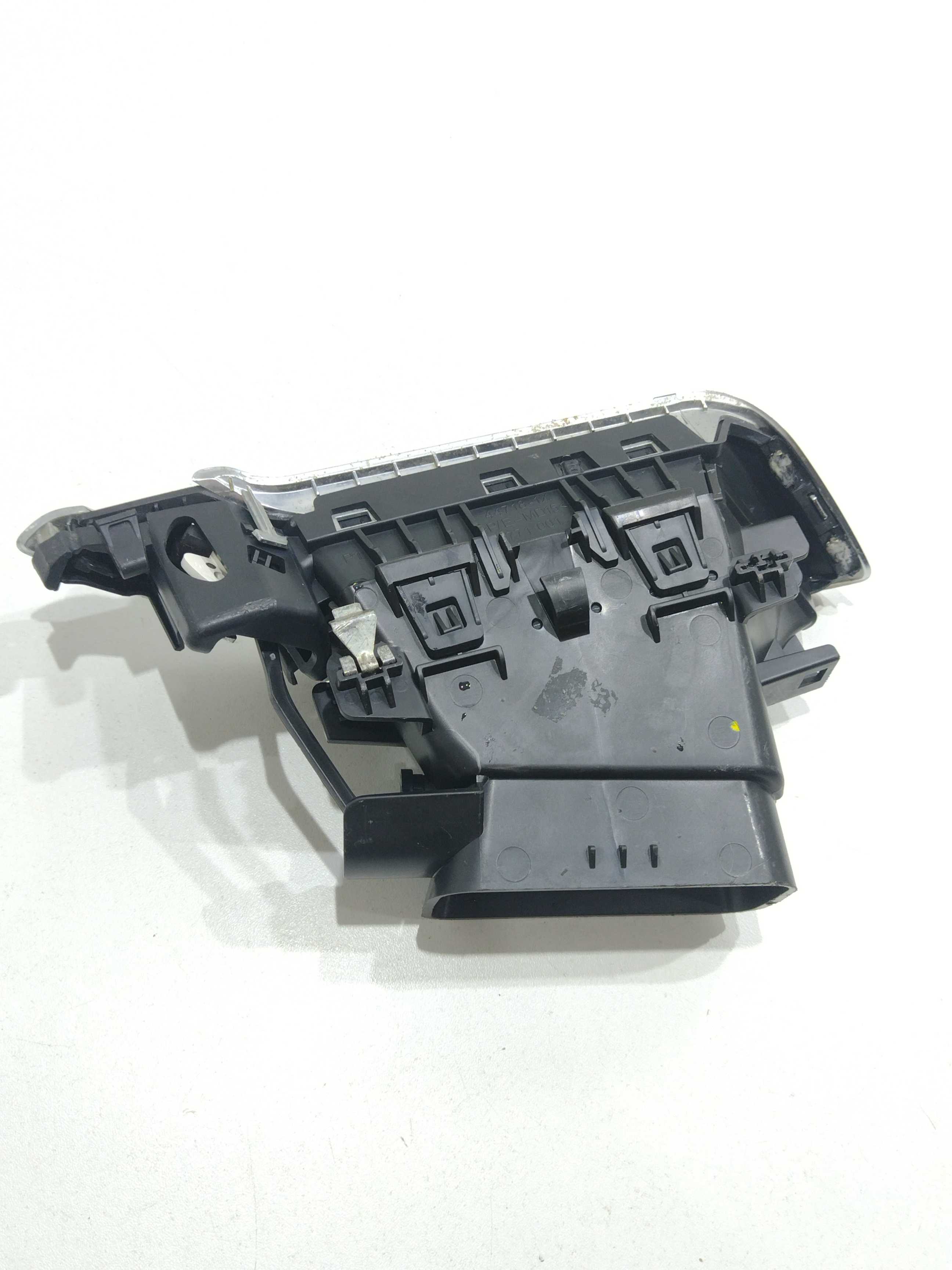 Difusor De Ar Lado Direito Peugeot 208 Ano 2014 Original 3