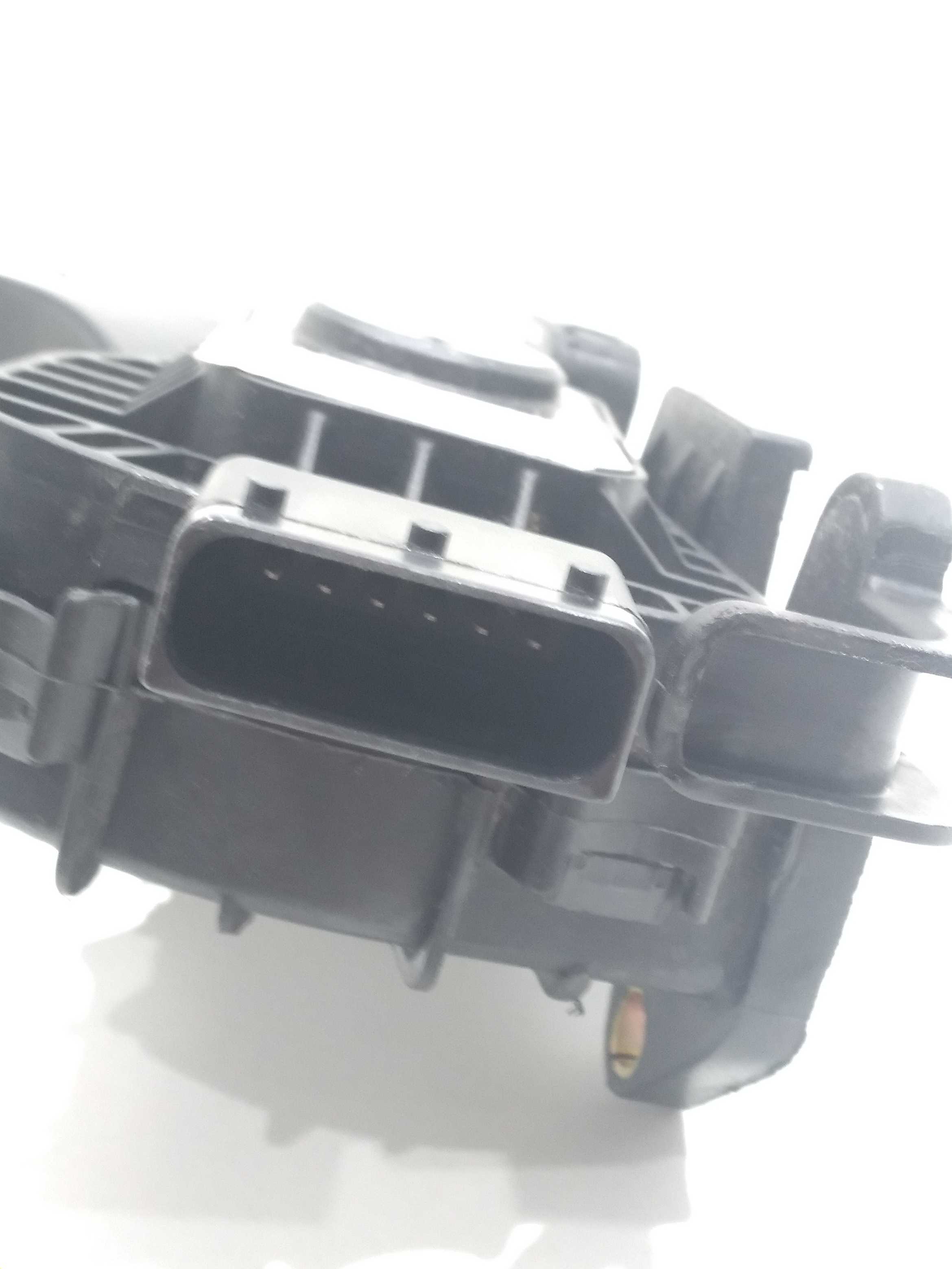 Pedal Acelerador Eletrônico Fiat Grand Siena Essenc 1.6 2013 4