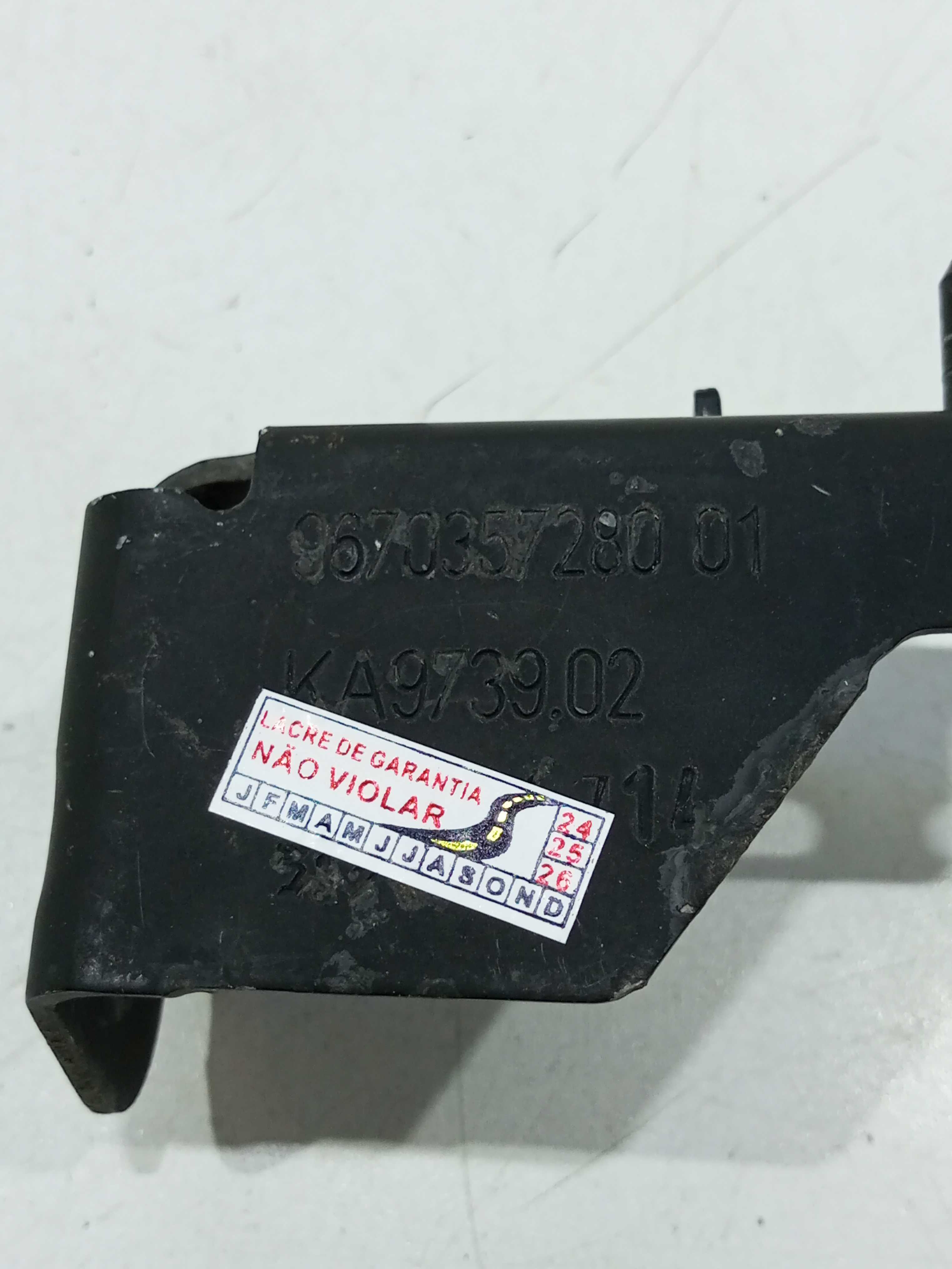 Suporte Da Caixa Filtro De Ar Citroen C3 2015 4