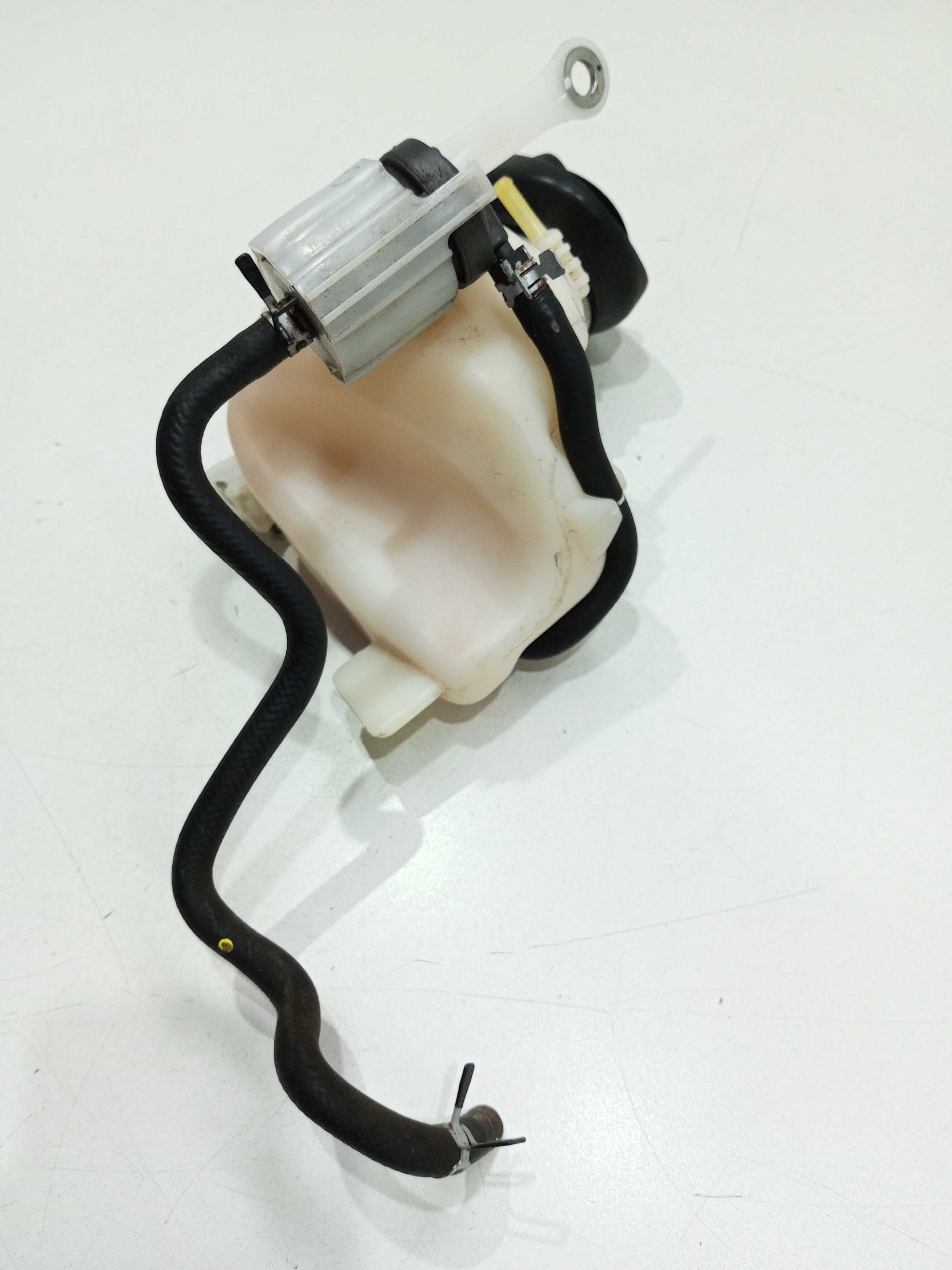 Reservatório Partida A Frio  Toyota Etios 1.3 2016 3