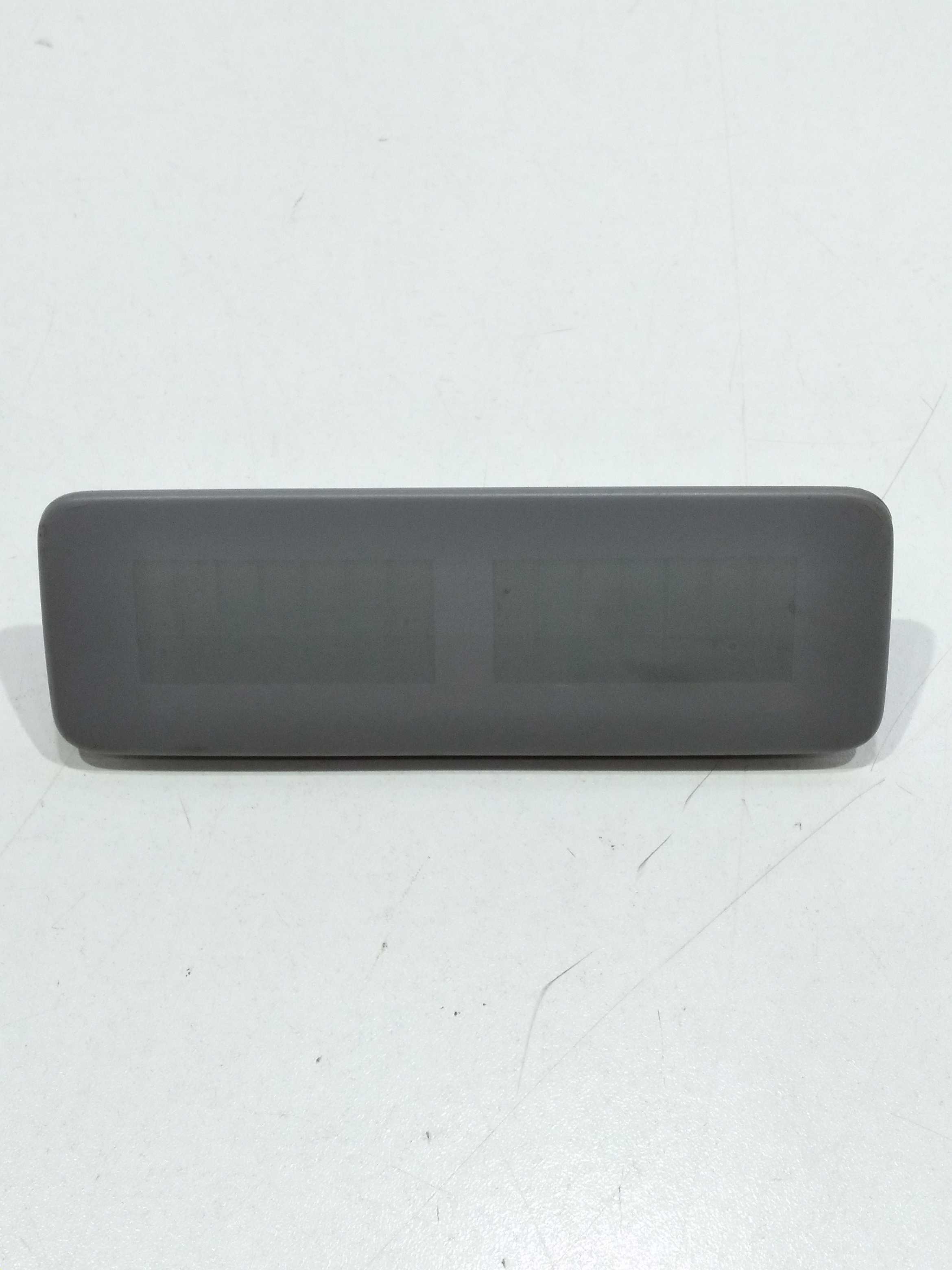 Painel Monitor Sensor De Estacionamento Vw Touareg 4.2 2005 1