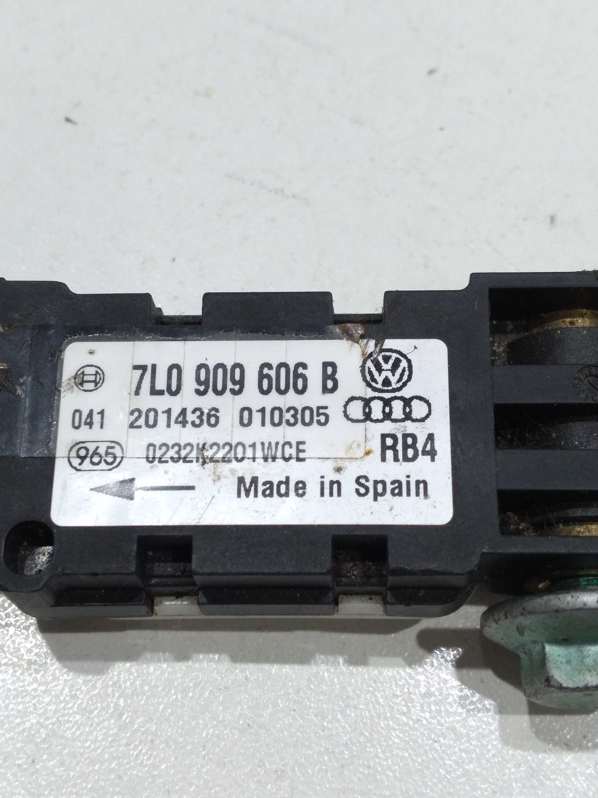 Sensor De Airbarg Vw Touareg 4.2 V8 2005 4