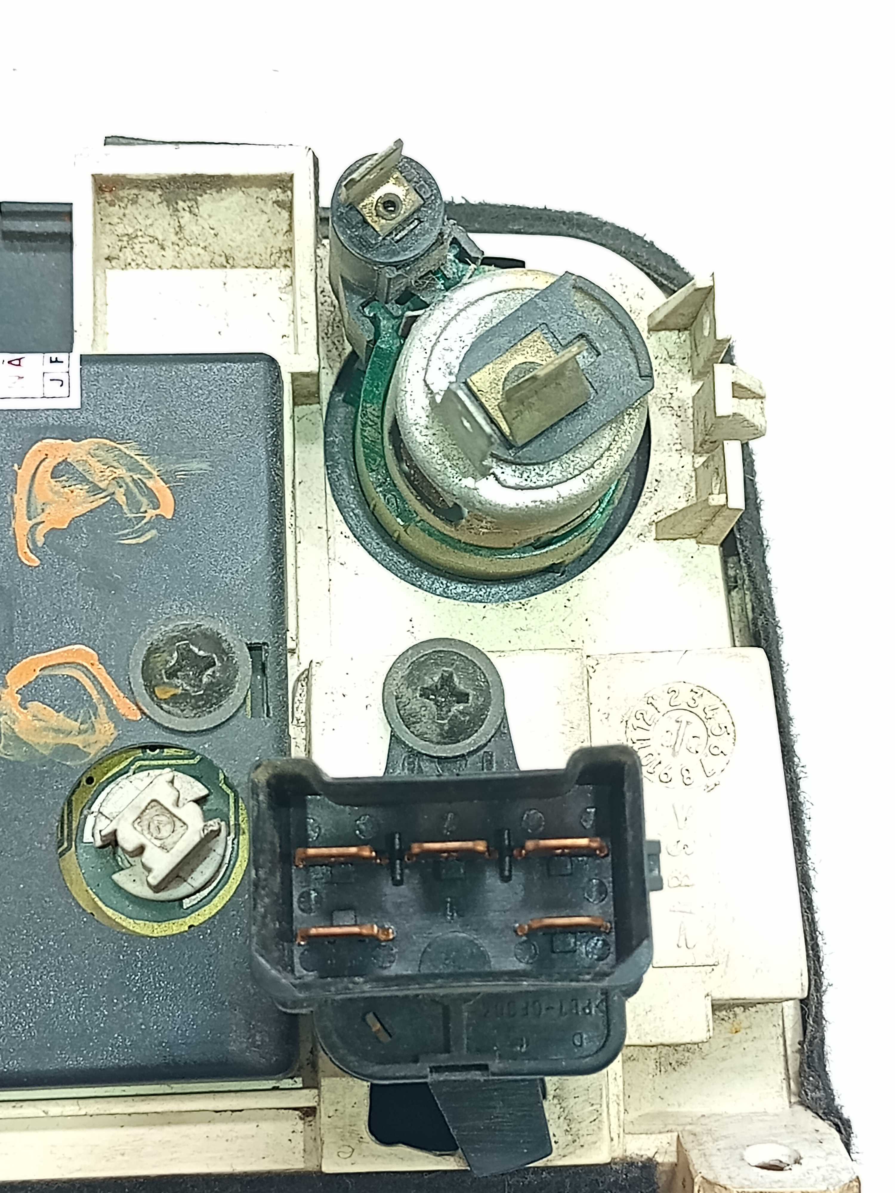 Comando Painel Ar Condicionado Ford Fiesta 2000 3