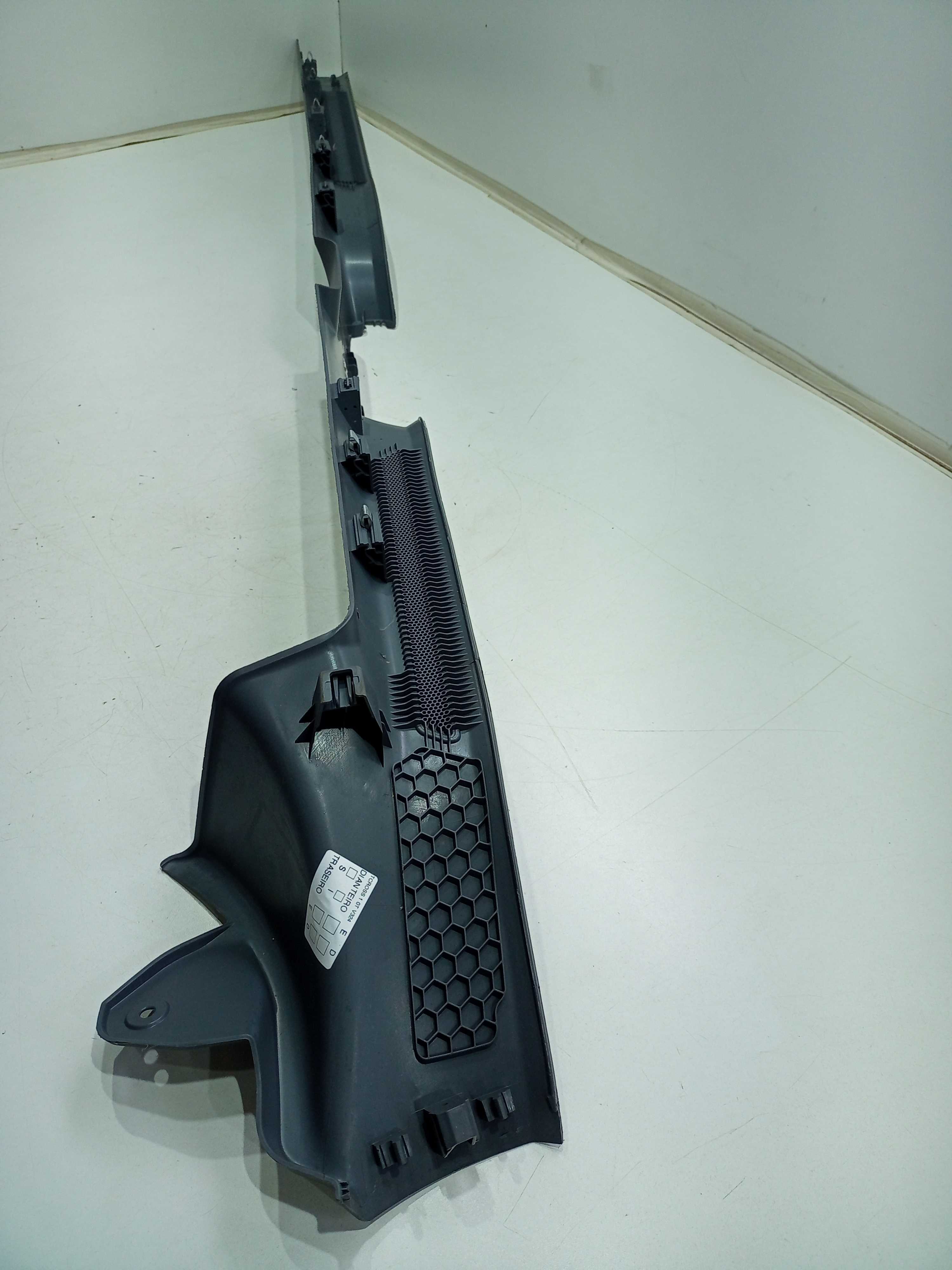 Soleira Interna  Lado Esquerdo Volkswagen T-cross 2020 4