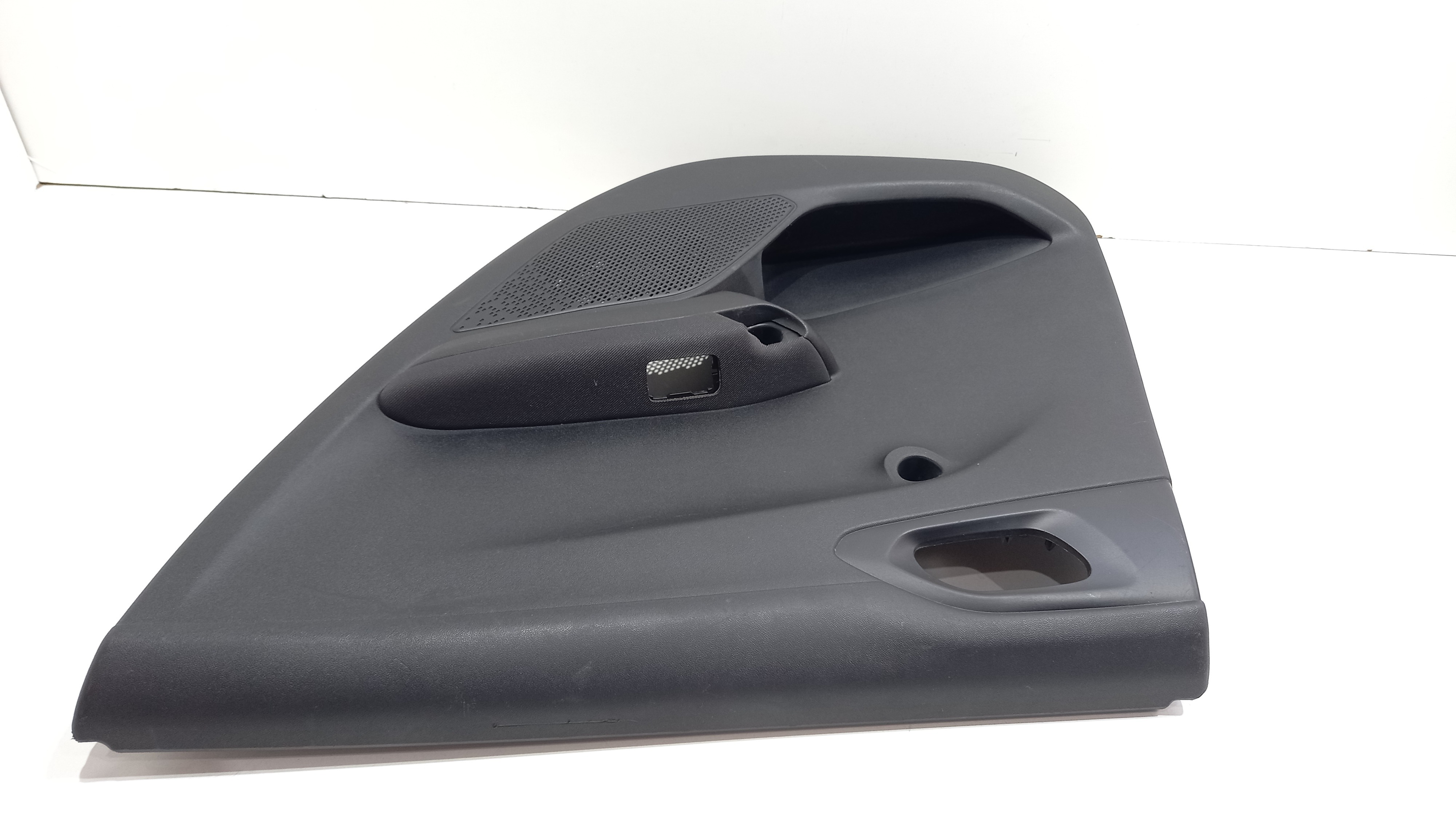 Forro De Porta Traseiro Direito Peugeot 2008 2018 3