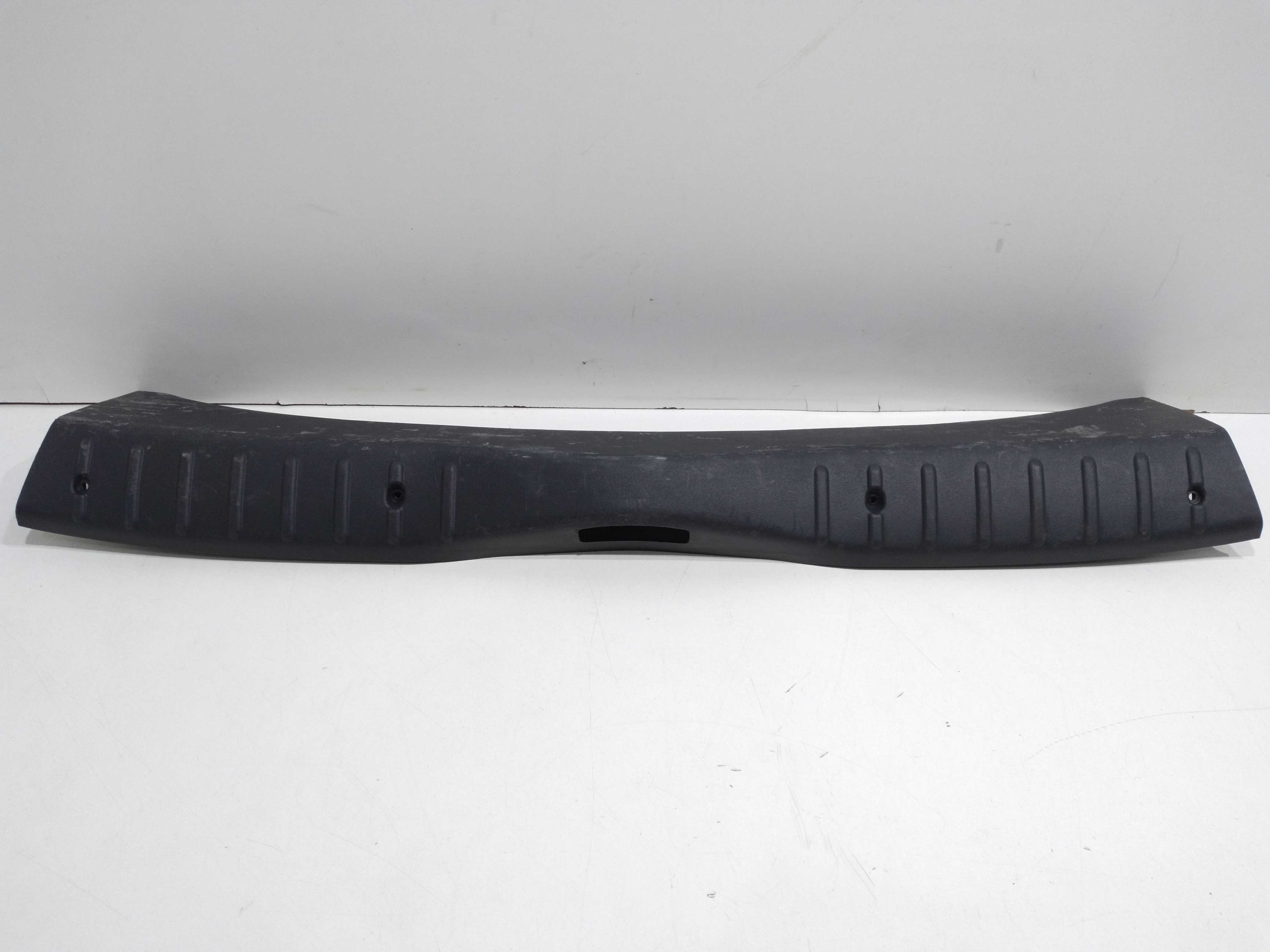 Soleira Painel Traseira Citroën C3 Glx 1.4 2011 Detalhes 1