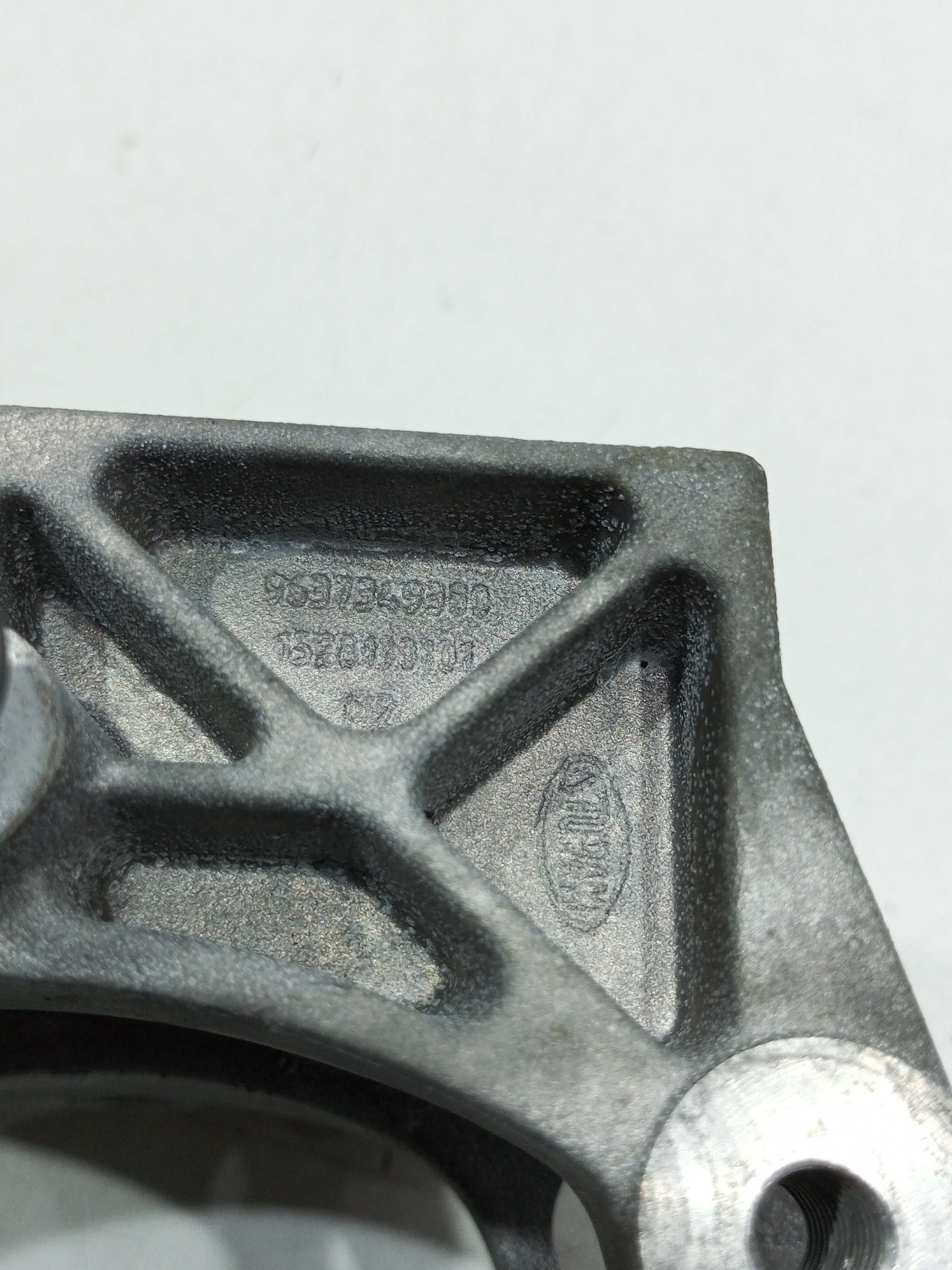 Suporte Do Alternador Citroen C3 1.6 Auto. 2014 6