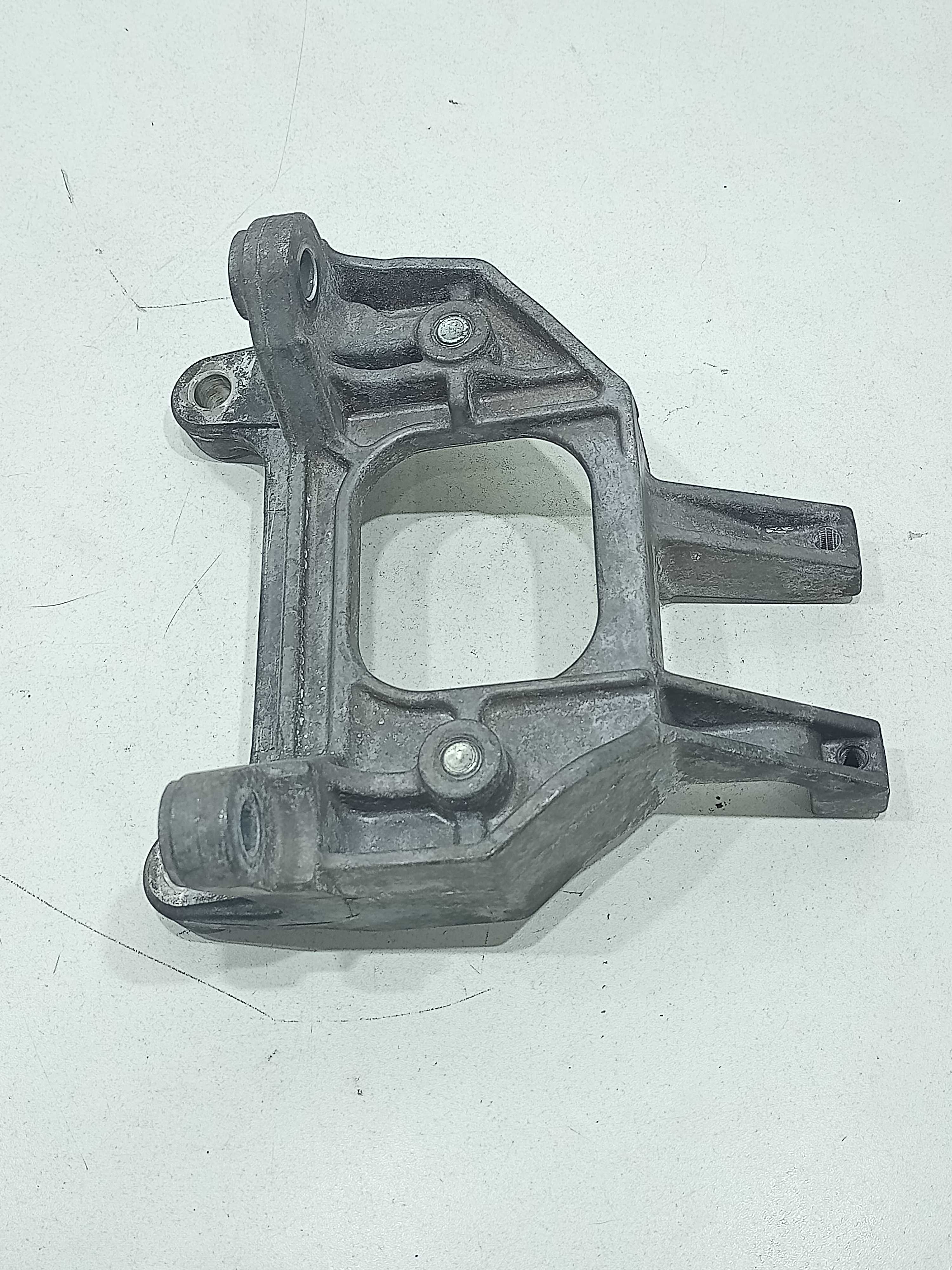 Suporte Coxim Câmbio Nissan Versa 2019 5