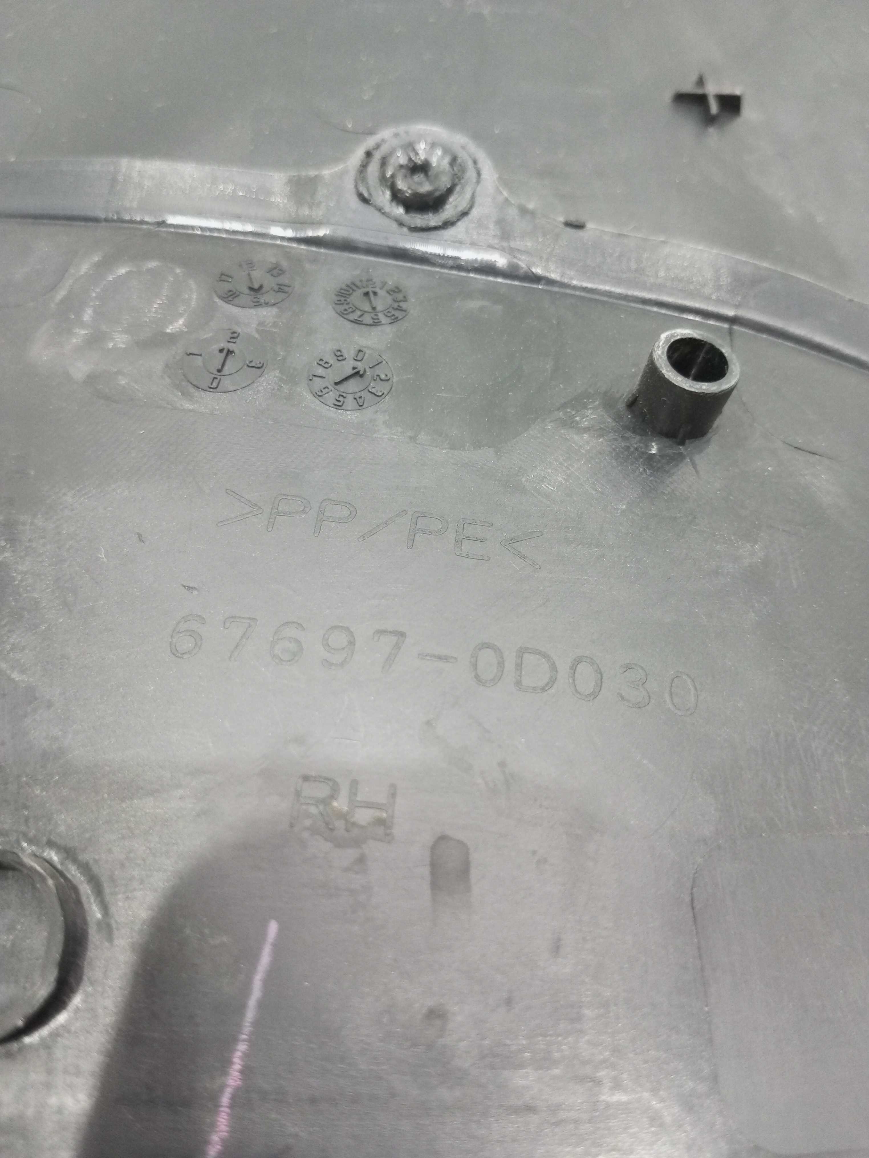 Forro Porta Traseira Direita Etios 1.3 X 2016 Hatch 7