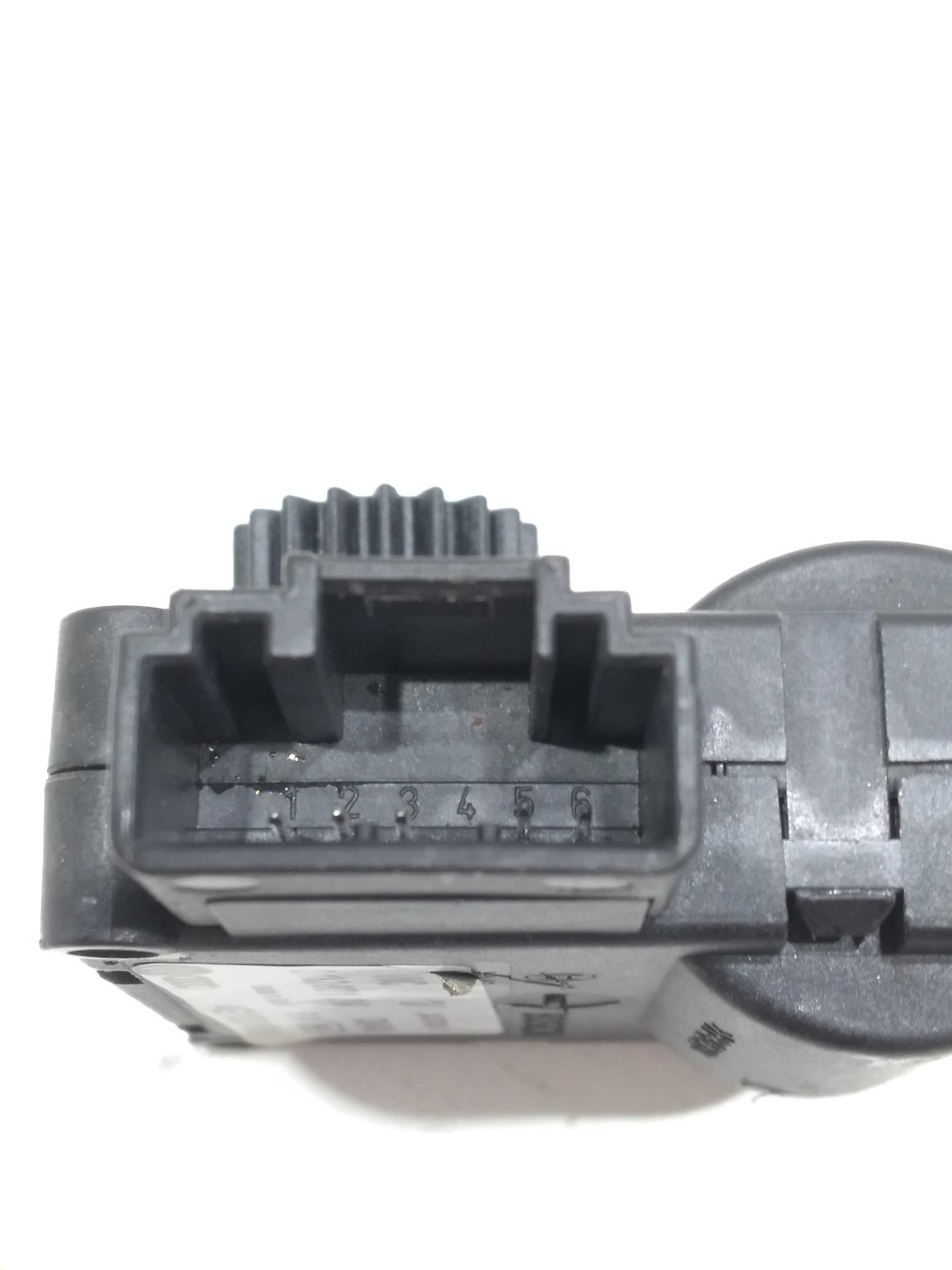 Motor Atuador Do Ar Traseiro Vw Touareg 4.2 V8 2005 4