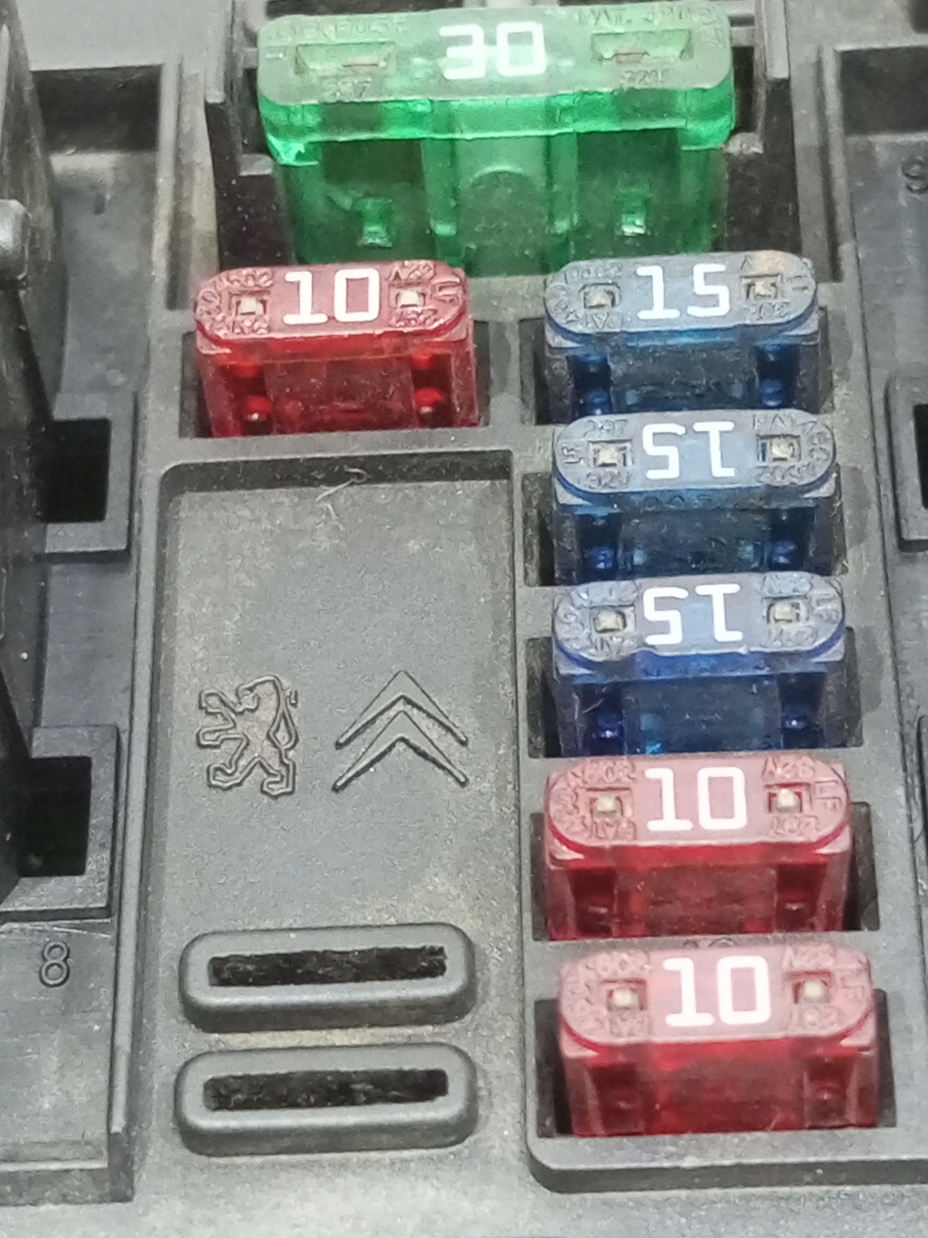 Módulo Bsm B4 Peugeot 307 2.0 Rallye 2004 Automático 3