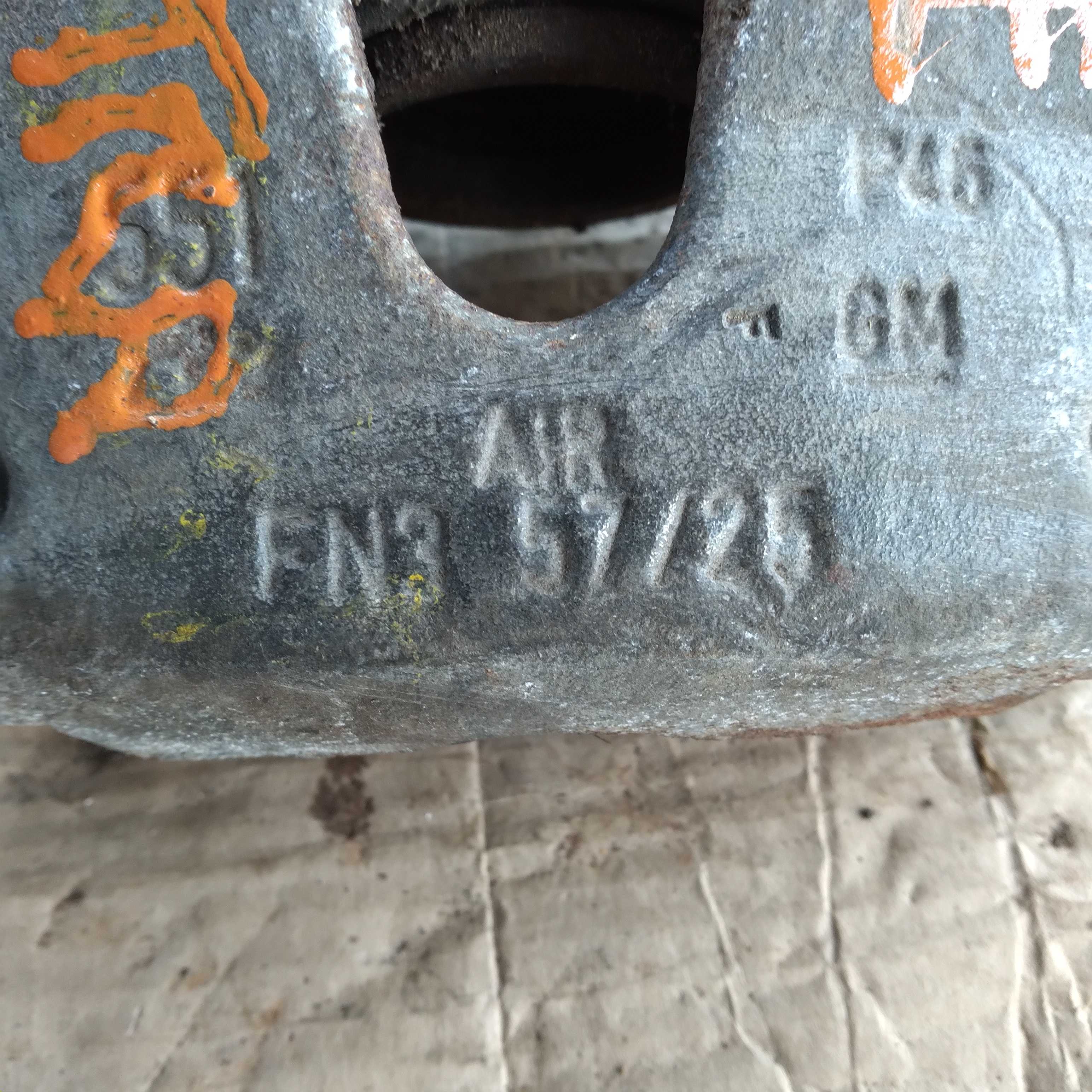 Pinça dianteira esquerda gm astra 2002 1.8 fnr57/25 2