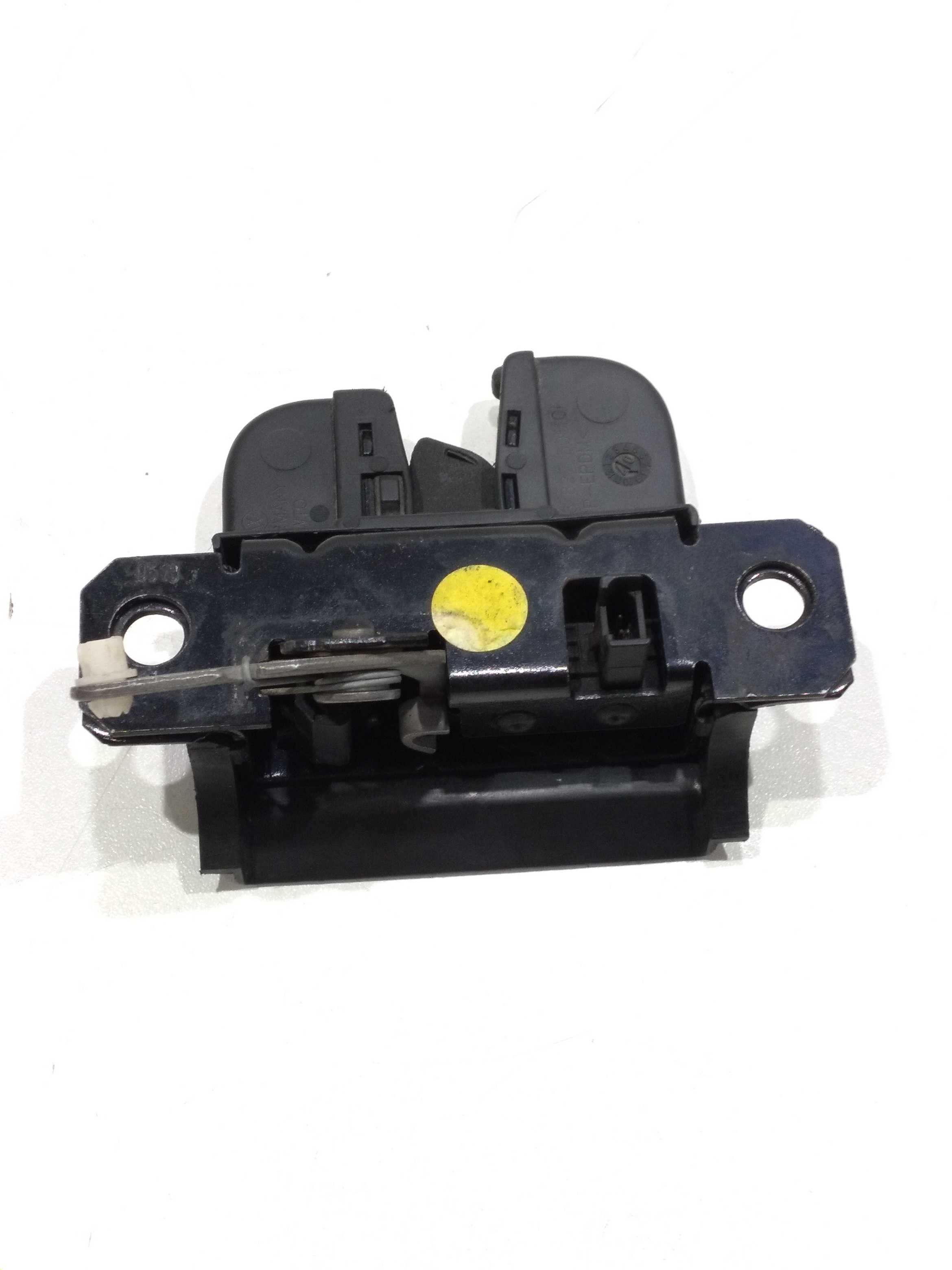 Fechadura Tampa Traseira Vw Touareg 4.2 V8 2005 1