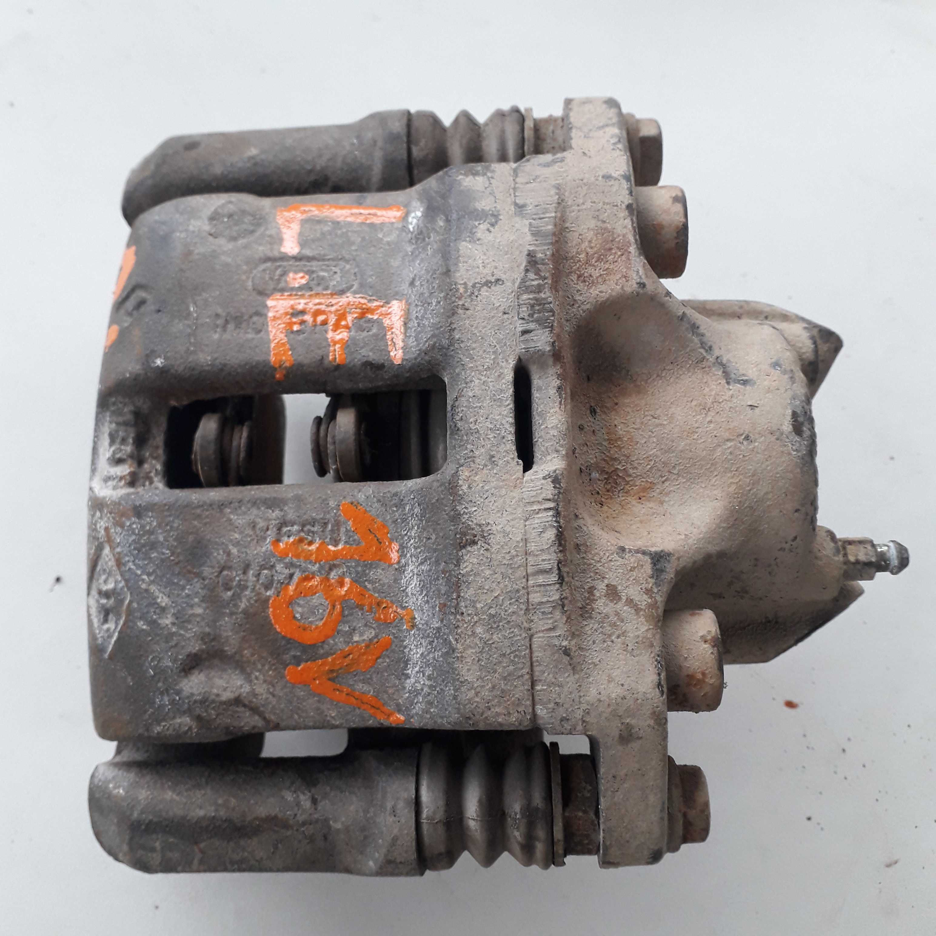 Pinça de freio dianteira esquerda Clio 1.0 16 2