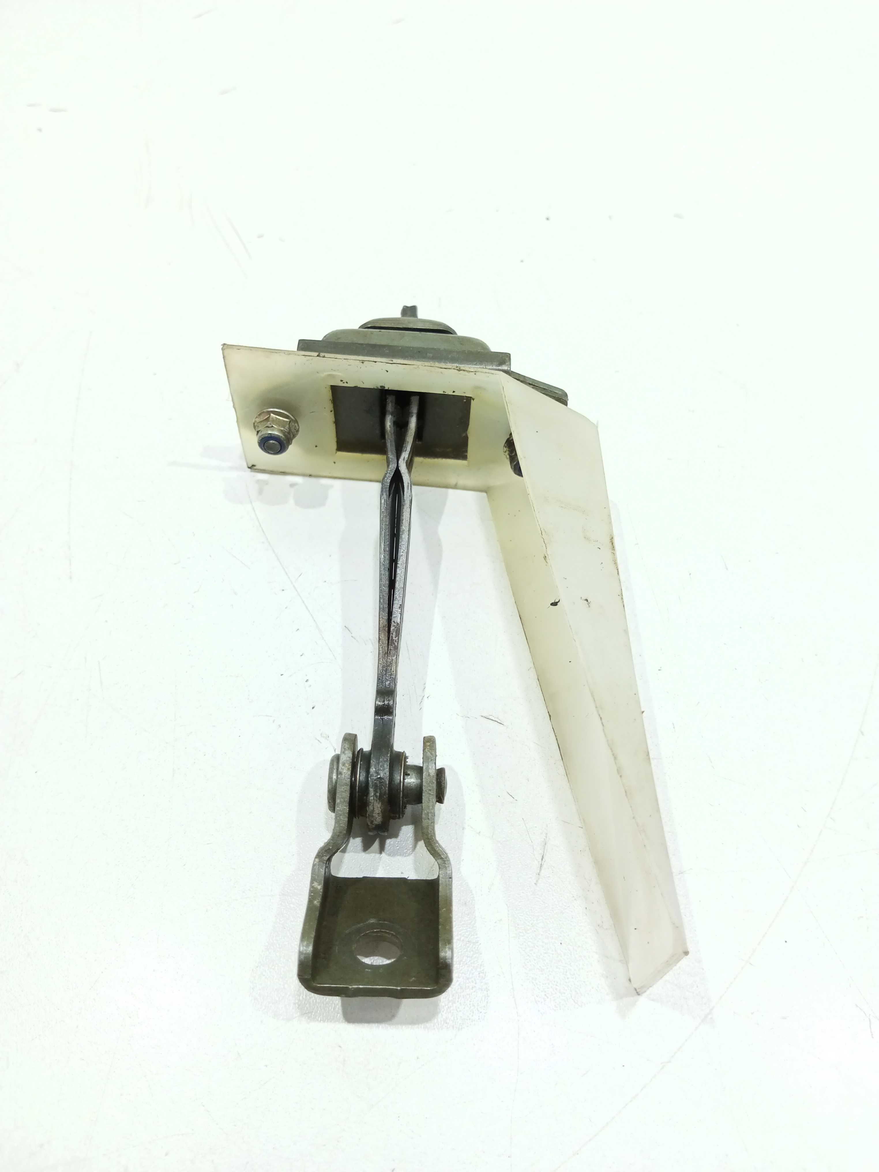 Limitador Porta Traseira Esquerda Ford Mondeo 1997 1