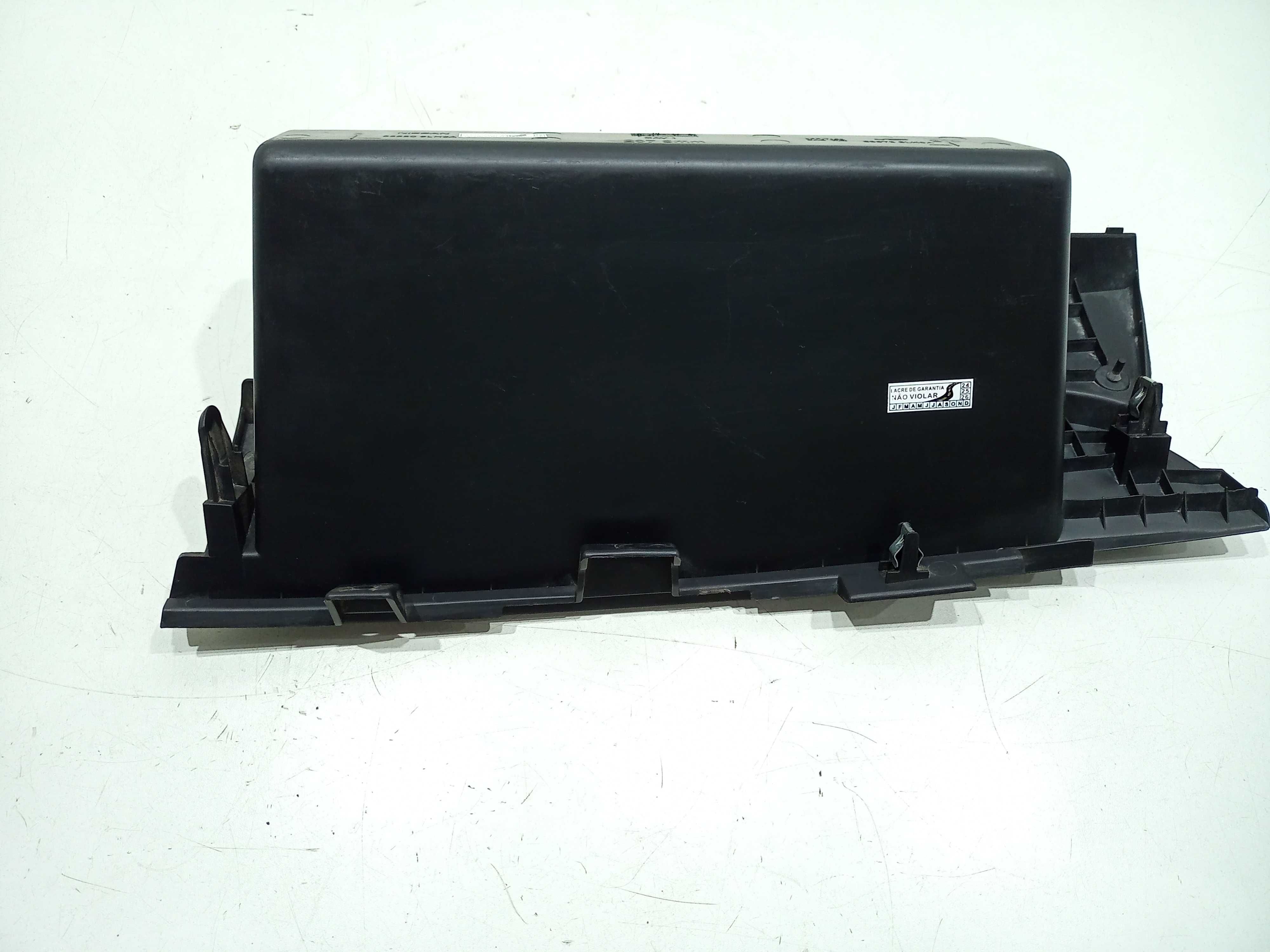 Porta Objetos Lado Direito Painel Nissan Versa 1.6 S 2019 3