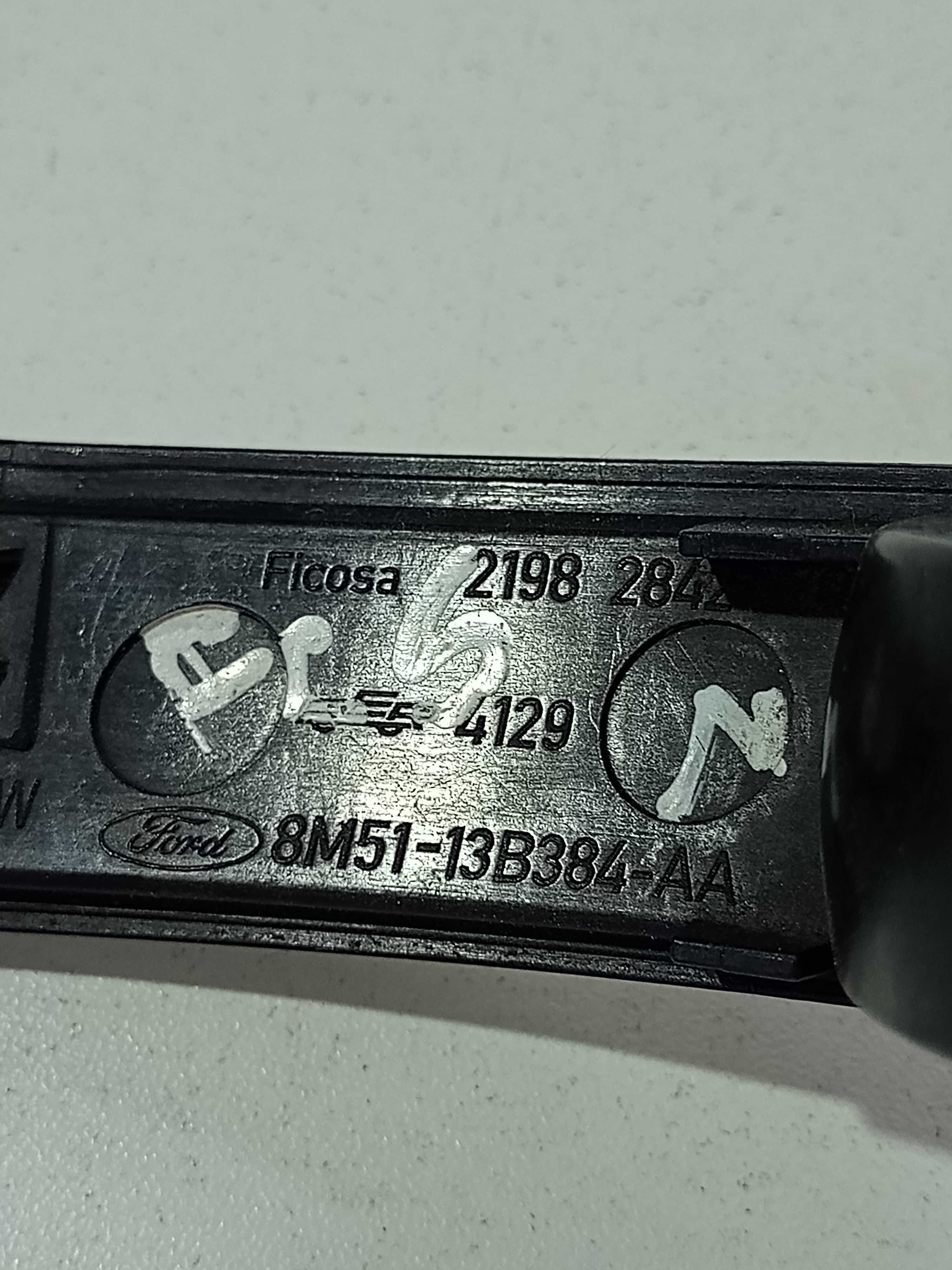 Lanterna Pisca Retrov Dir Focus 2010 8m5113b384aa Original 3