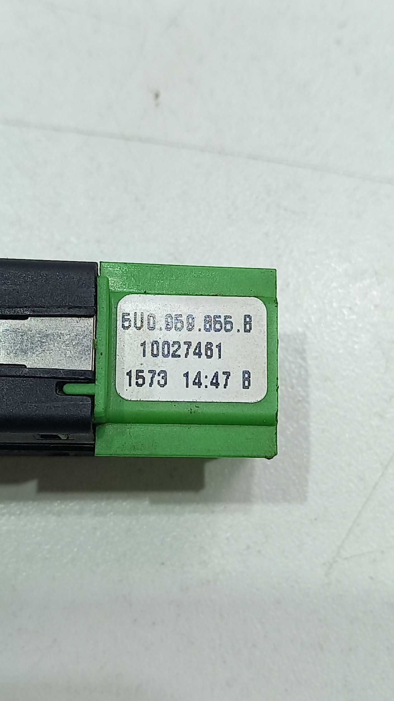 Botão Vidro Elétrico Traseiro Direito Gol G6 2013 3