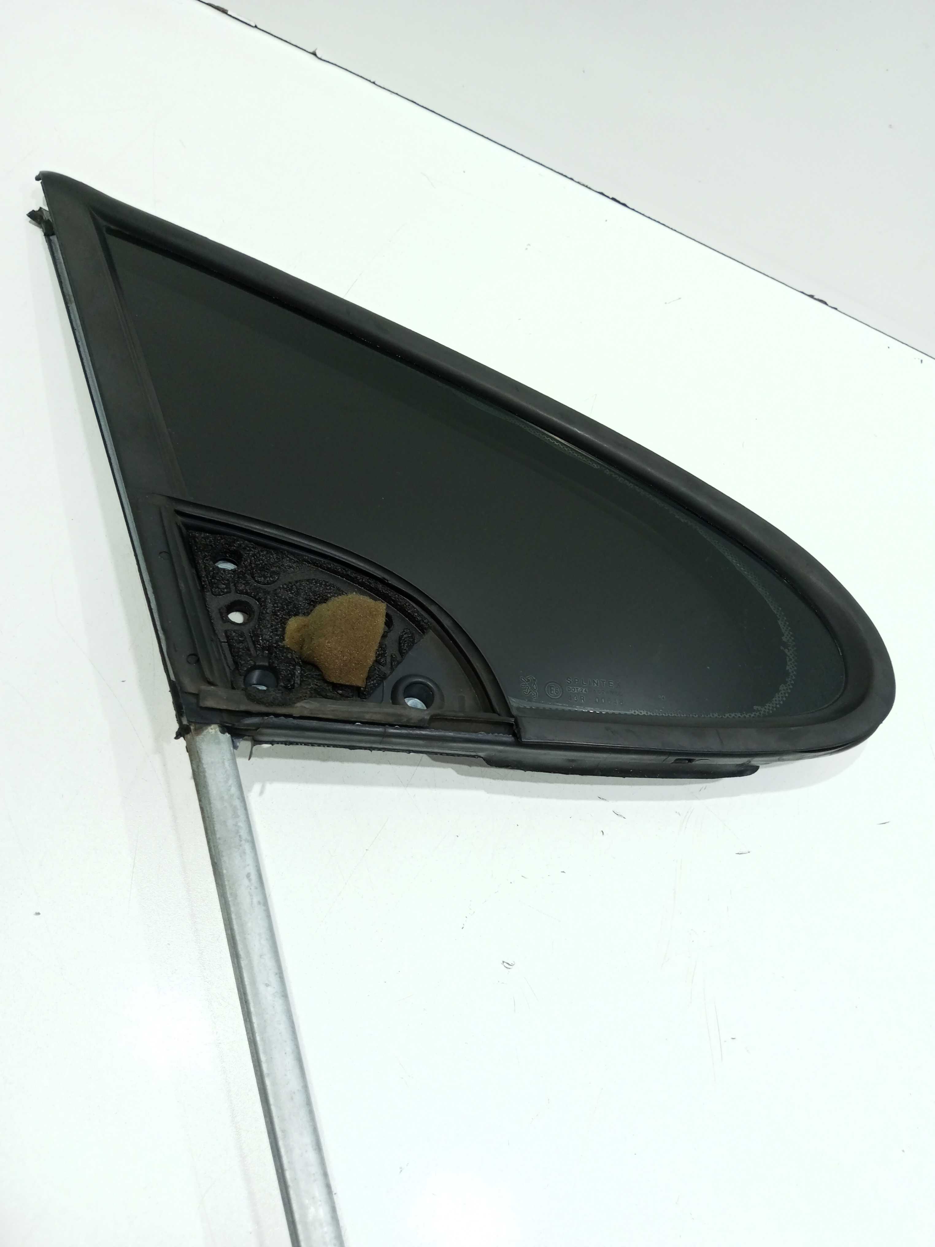 Vidro Fixo Porta Dianteira Direita Peugeot 307 2.0 2004 3