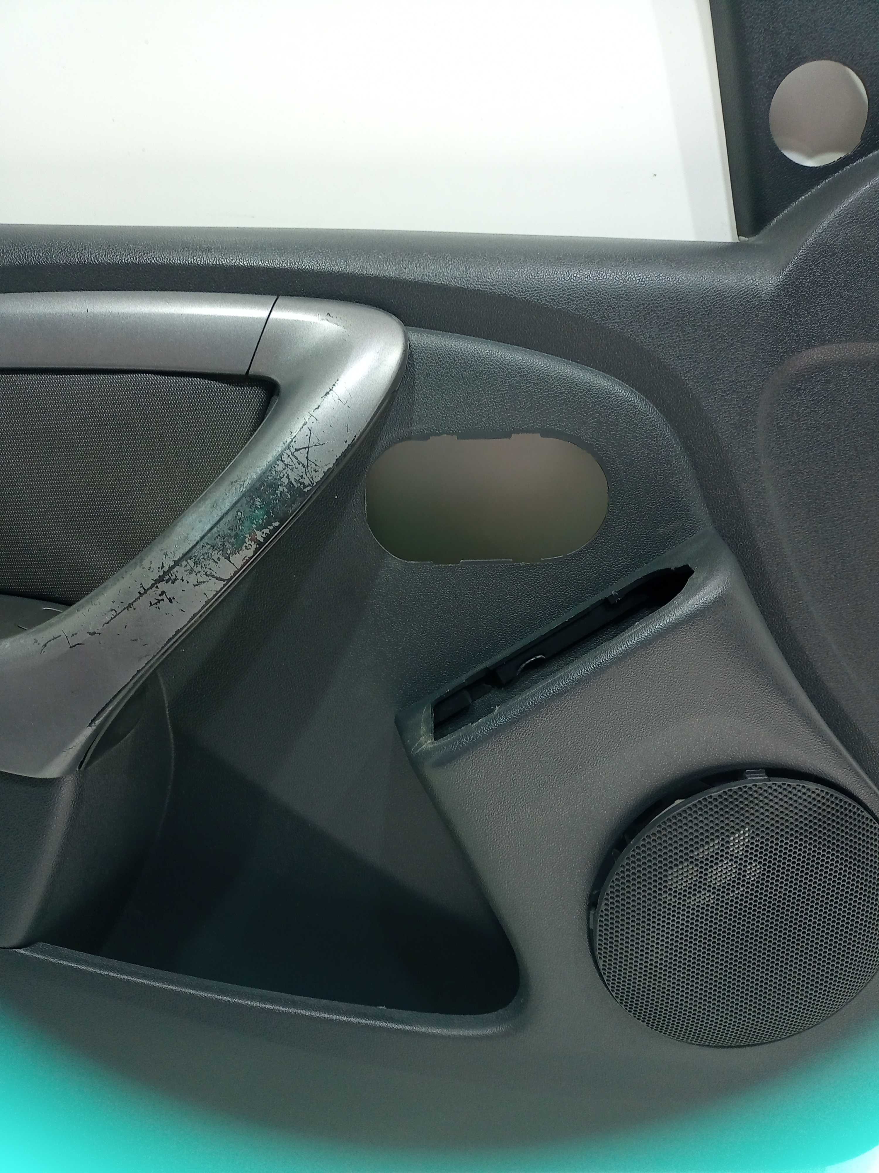 Forro De Porta Dianteiro Lado Esquerdo Renault Sandero 2013 6