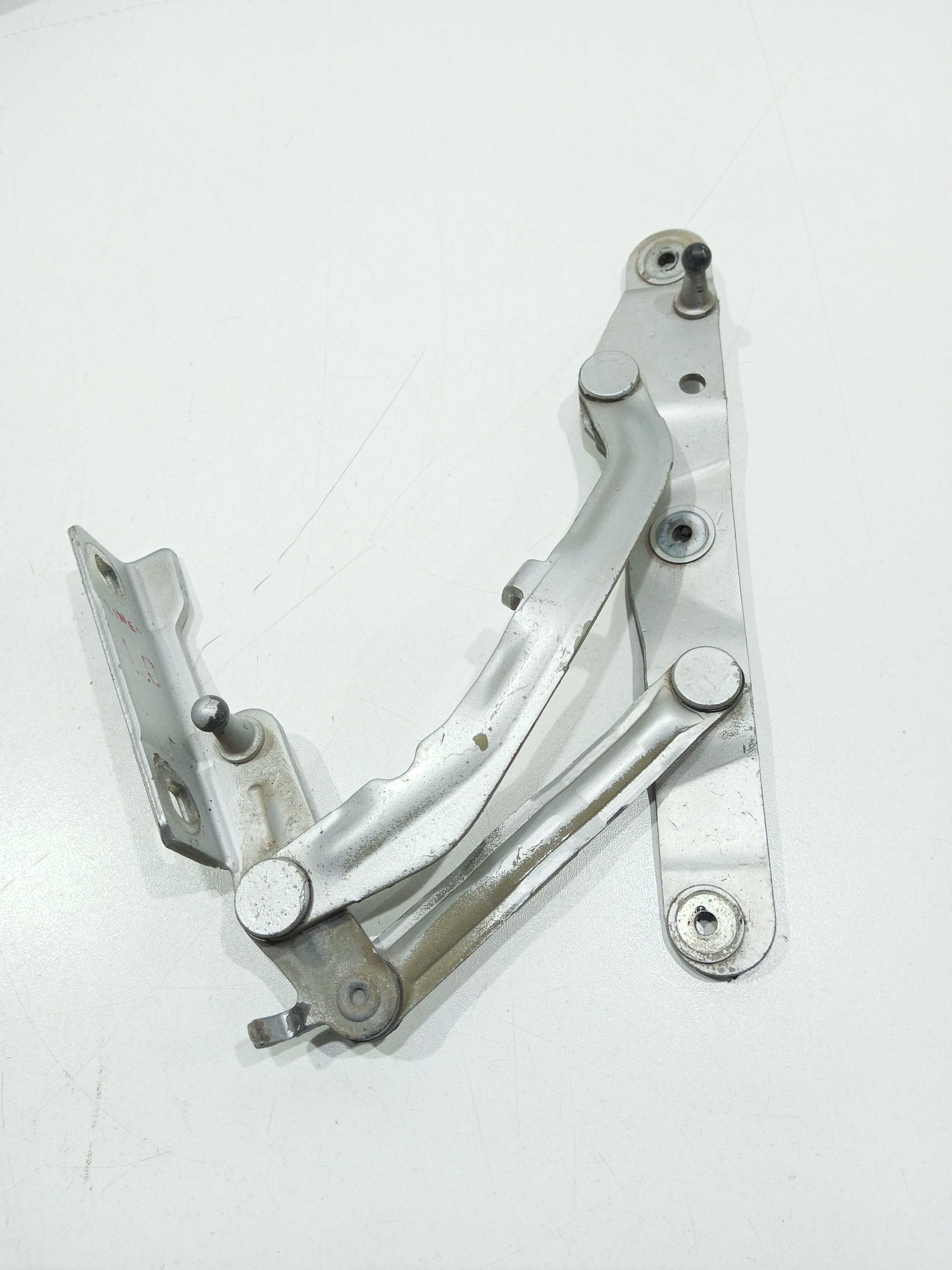 Dobradiça Tampa Traseira Lado Direito Fiat Linea 2009 1