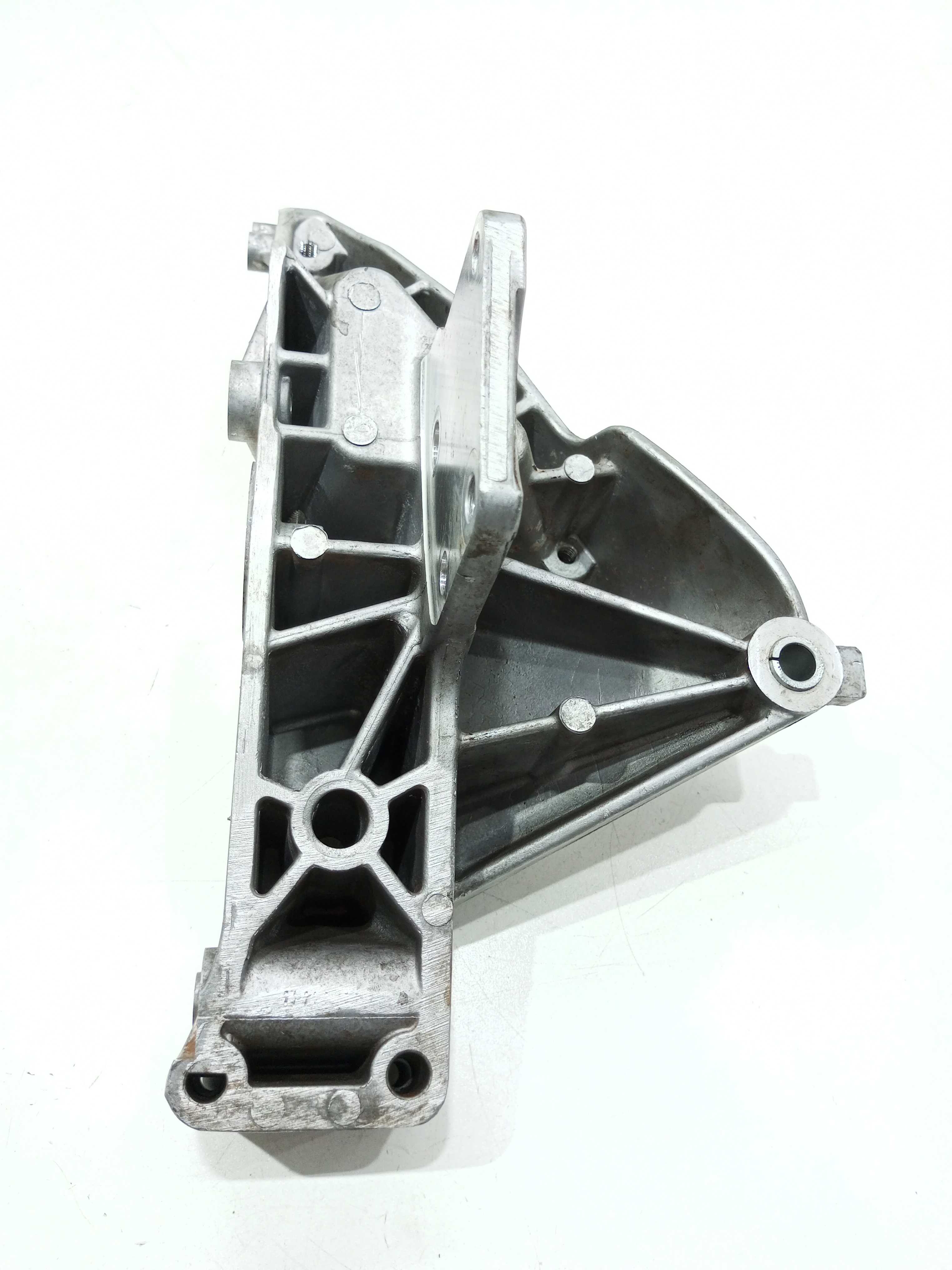 Suporte Do Compressor De Ar Fiat Strada 1.4  2022 5