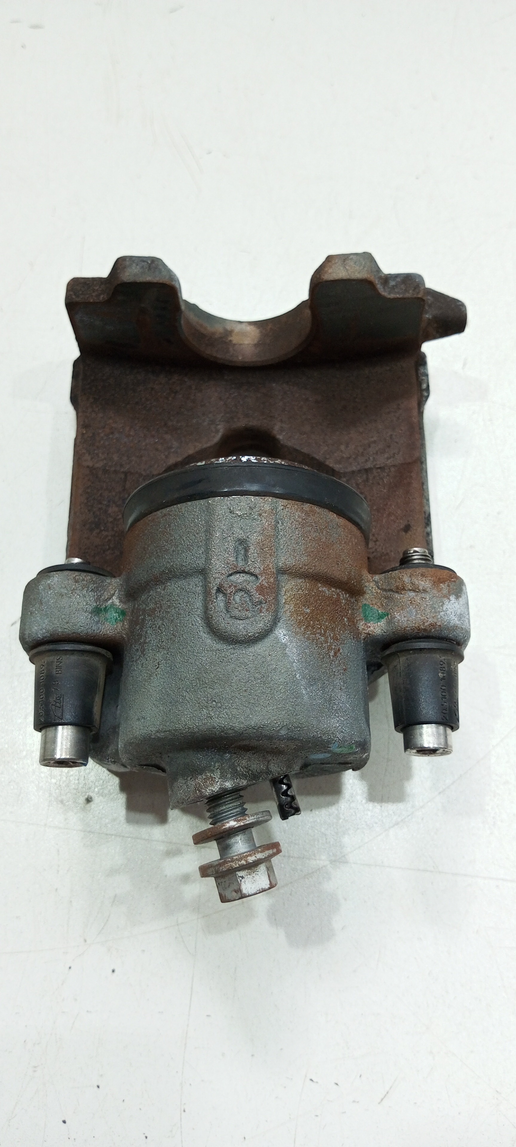 Pinça De Freio Dianteira Direita Volkswagen Saveiro 2018 1