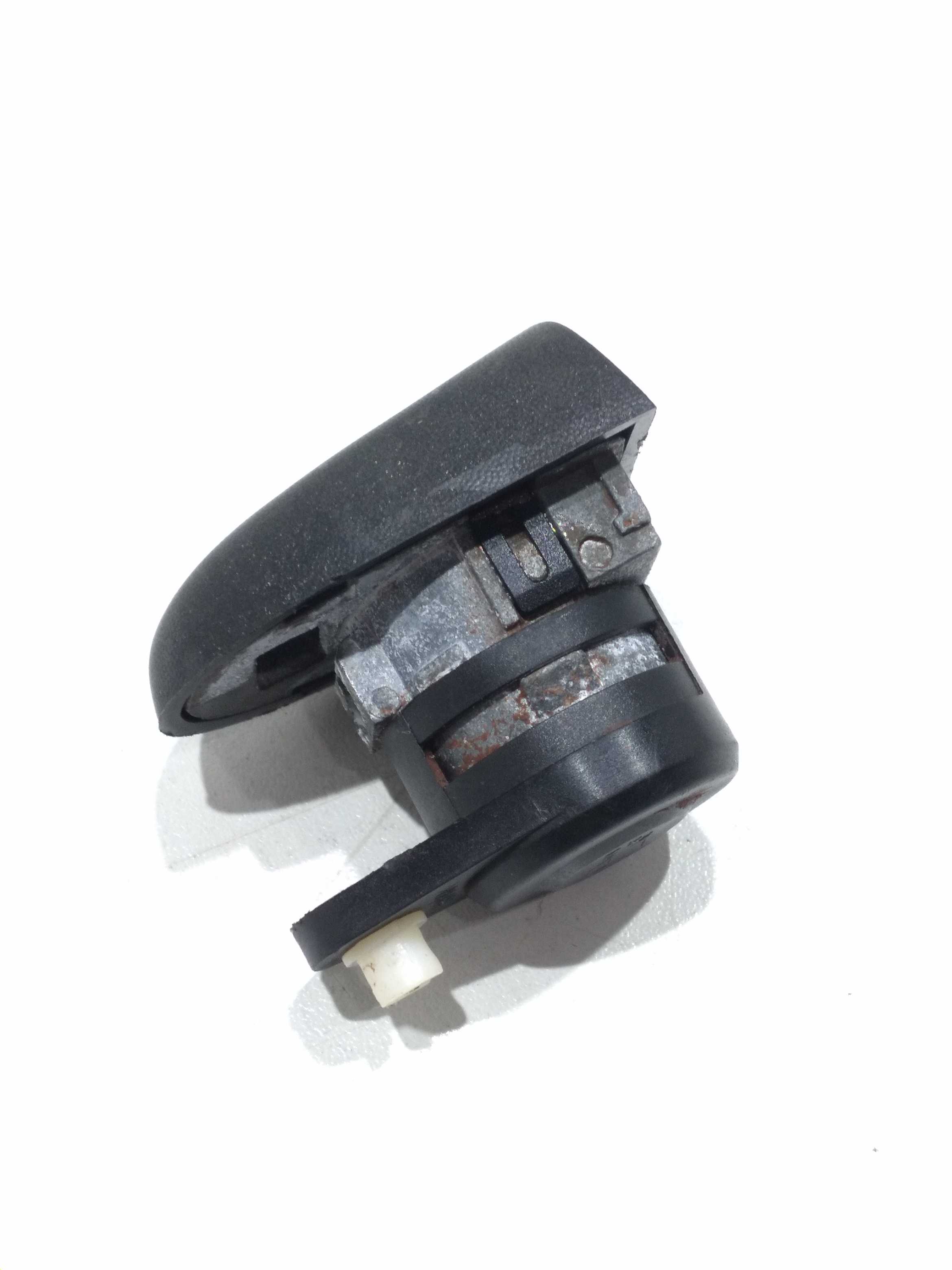 Cilindro Da Chave Porta Dianteira Esquerda Fiat Strada 2018 4