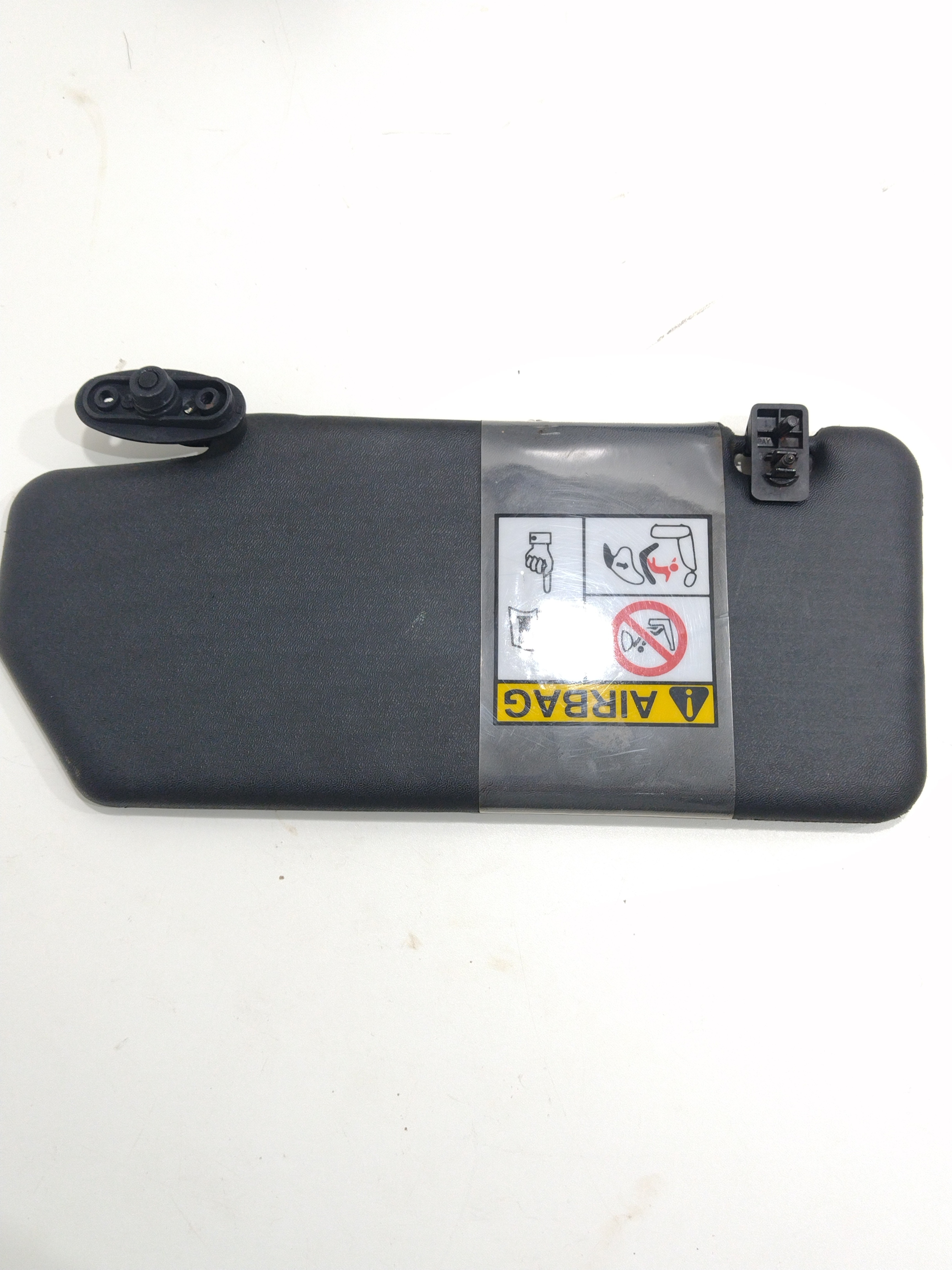 Quebra Sol Esquerdo Fiat Strada Hard Work 1.4 Evo 2018 1