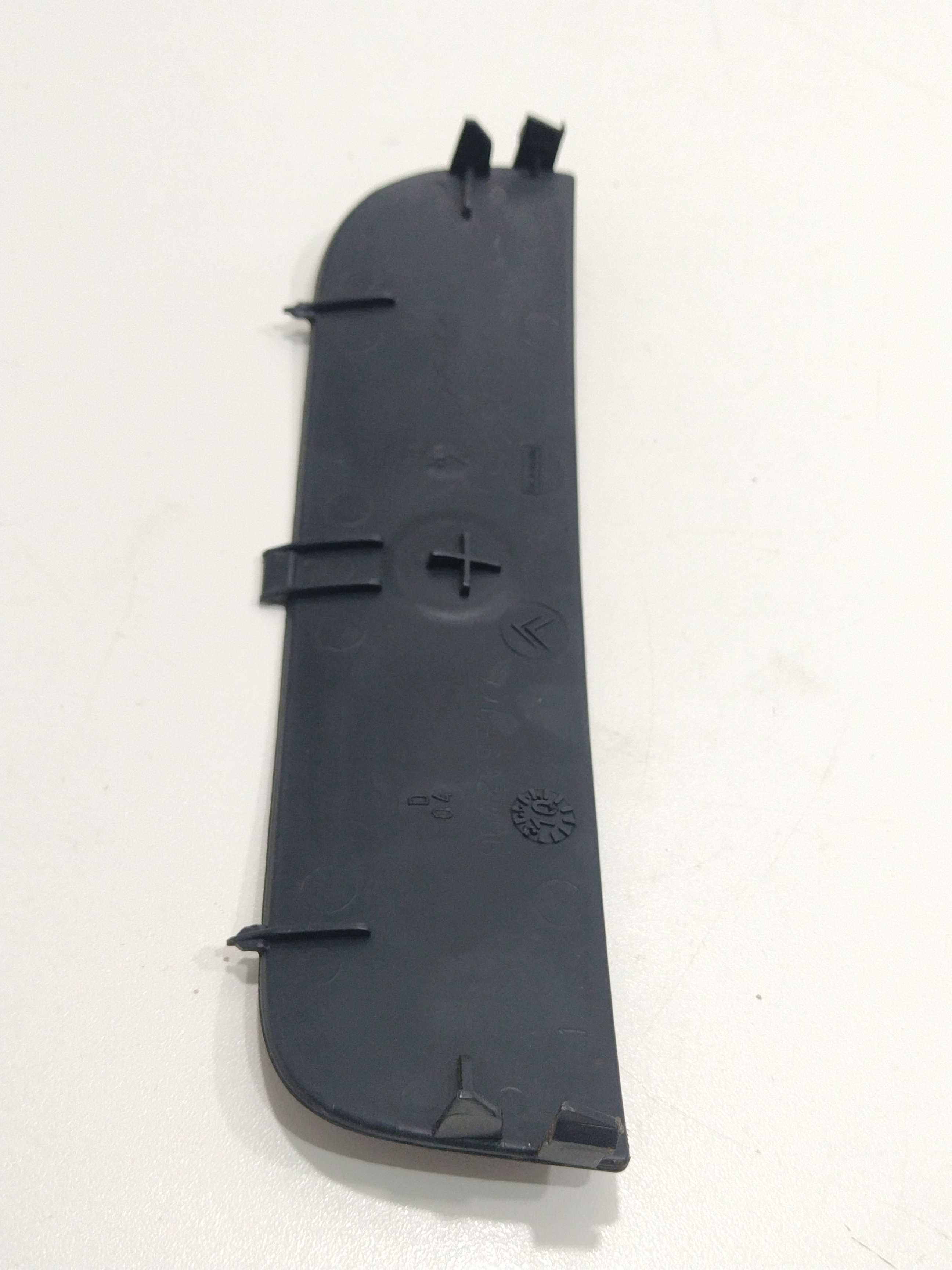 Moldura Tampa Inferior Painel Citroen C3 2011 9642697977 3