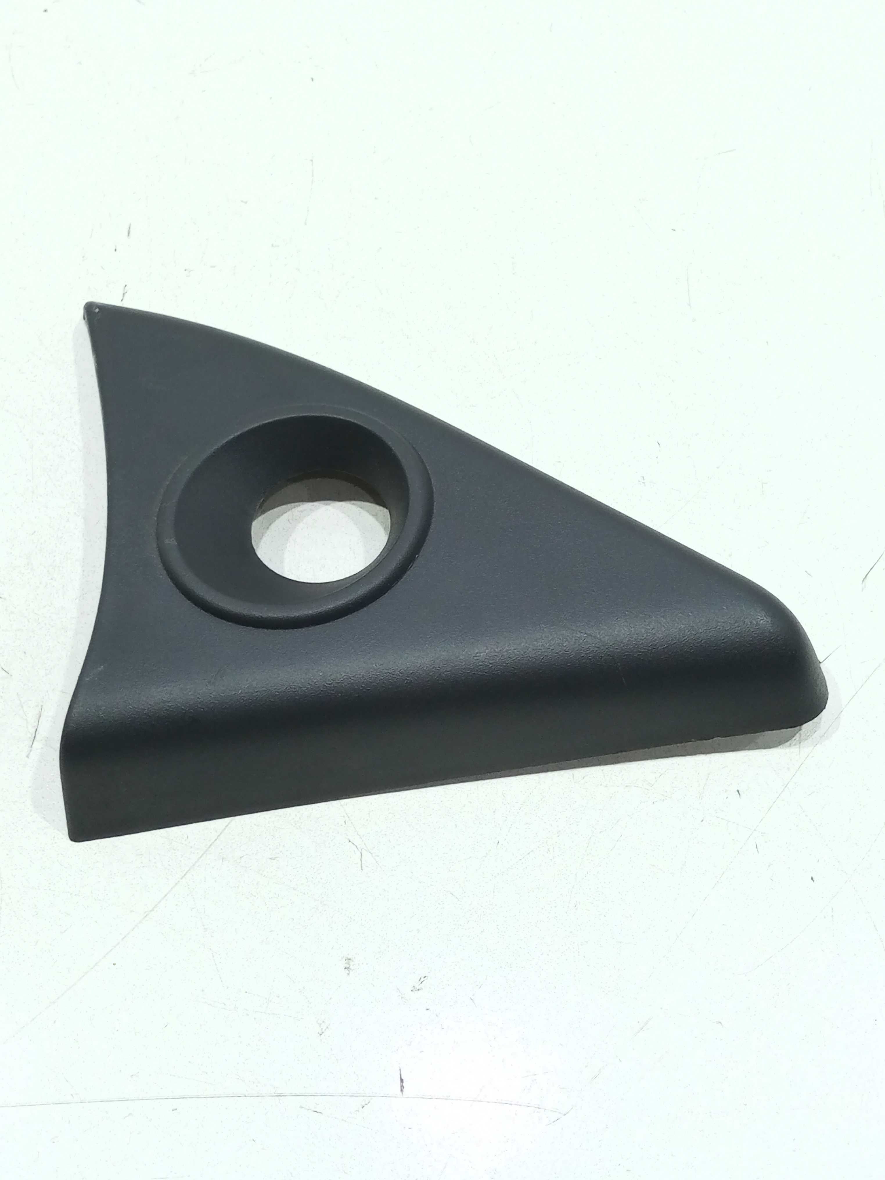 Moldura Interna Lado Direito Retrovisor Sandero 2016 Manual 1