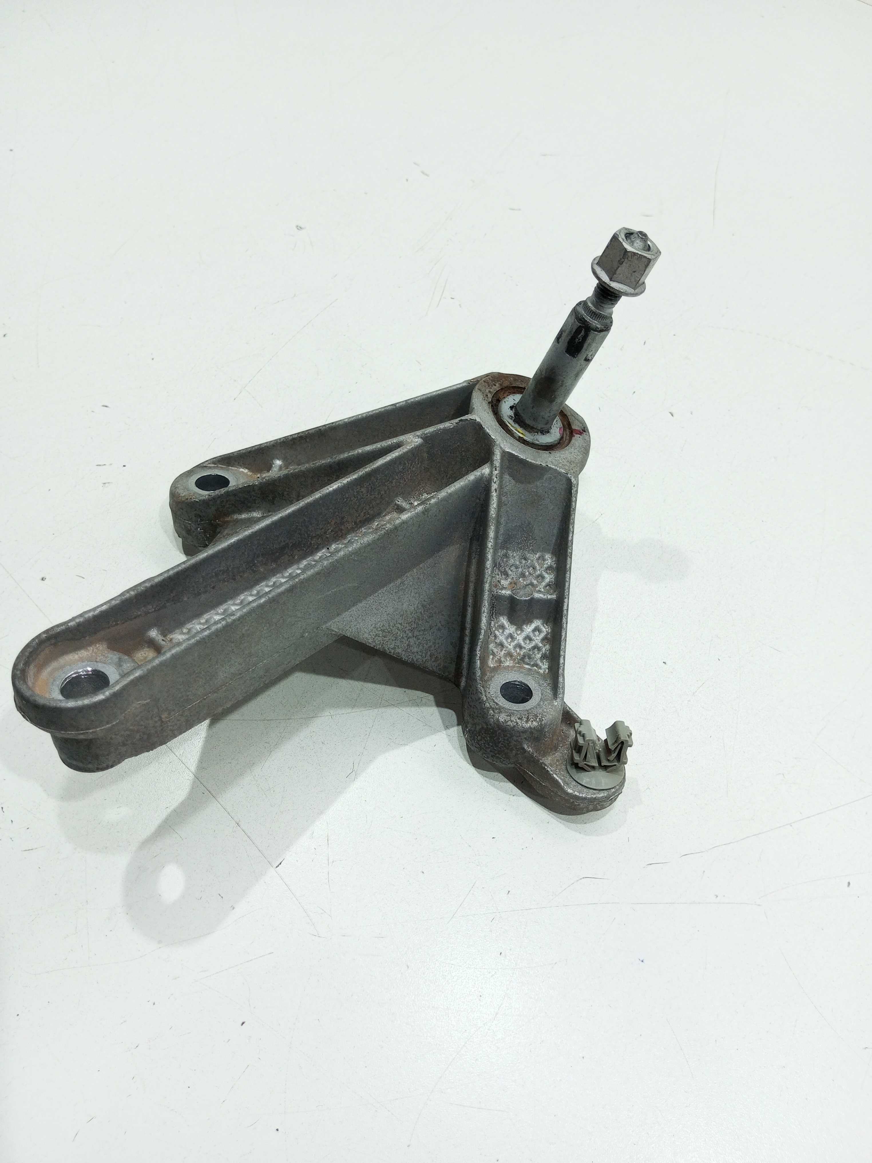 Suporte Do Coxim Câmbio Renault Duster 1.6 2014 2