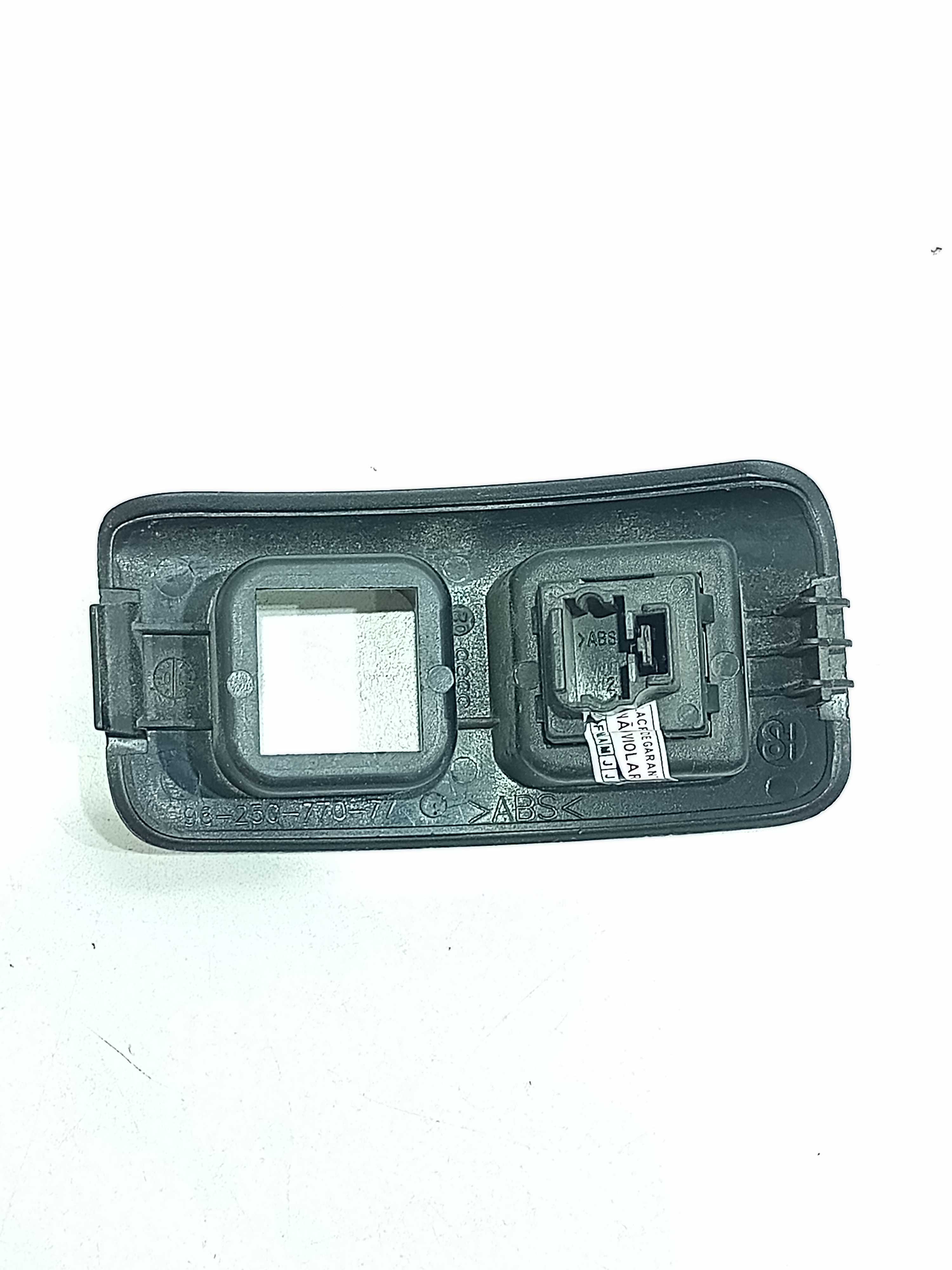 Moldura Botão Trava Elétrica Diant Esq Peugeot 207 2010 2