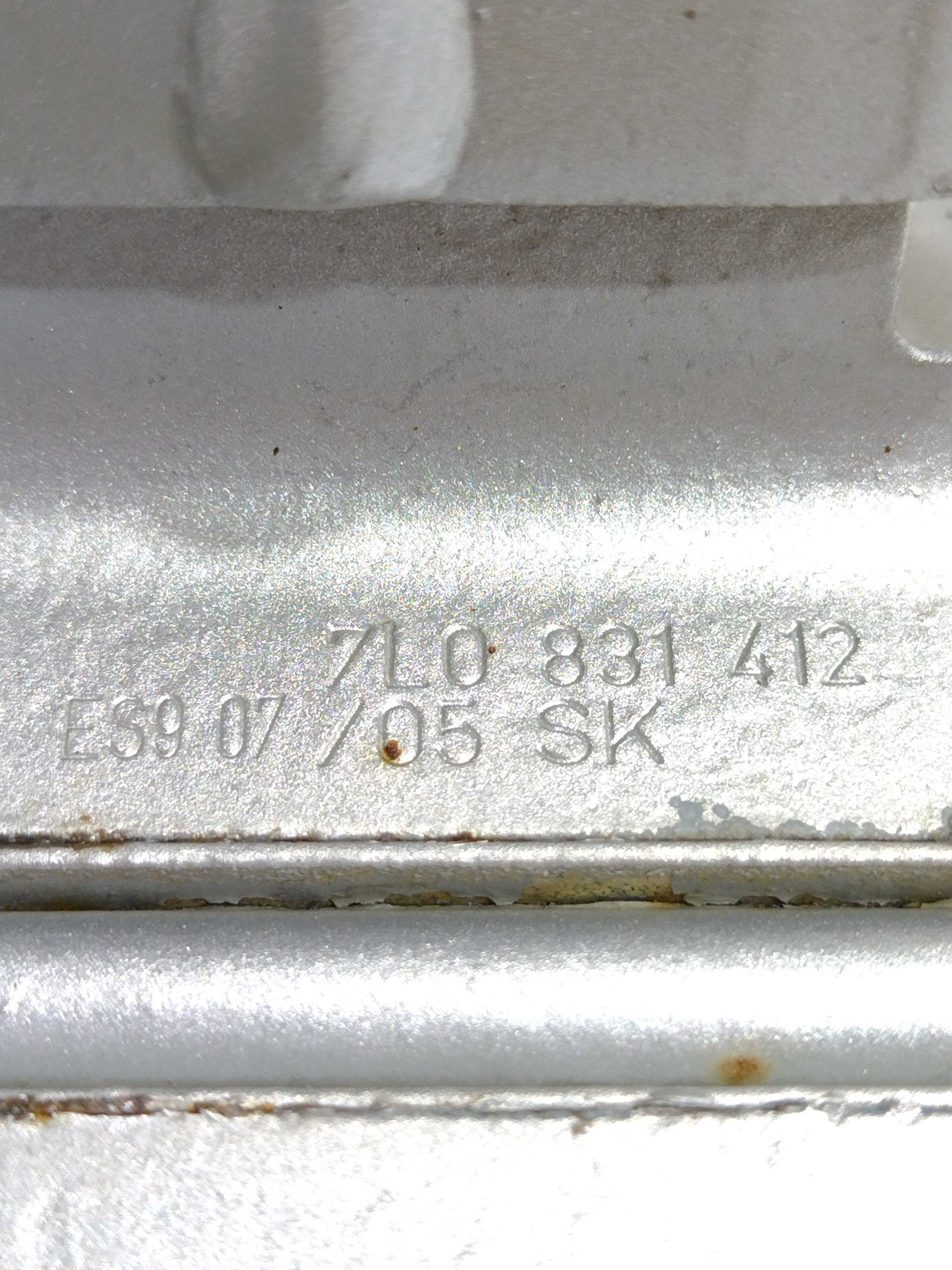 Dobradiça Porta Diant Direita Touareg 2005 Vw 4