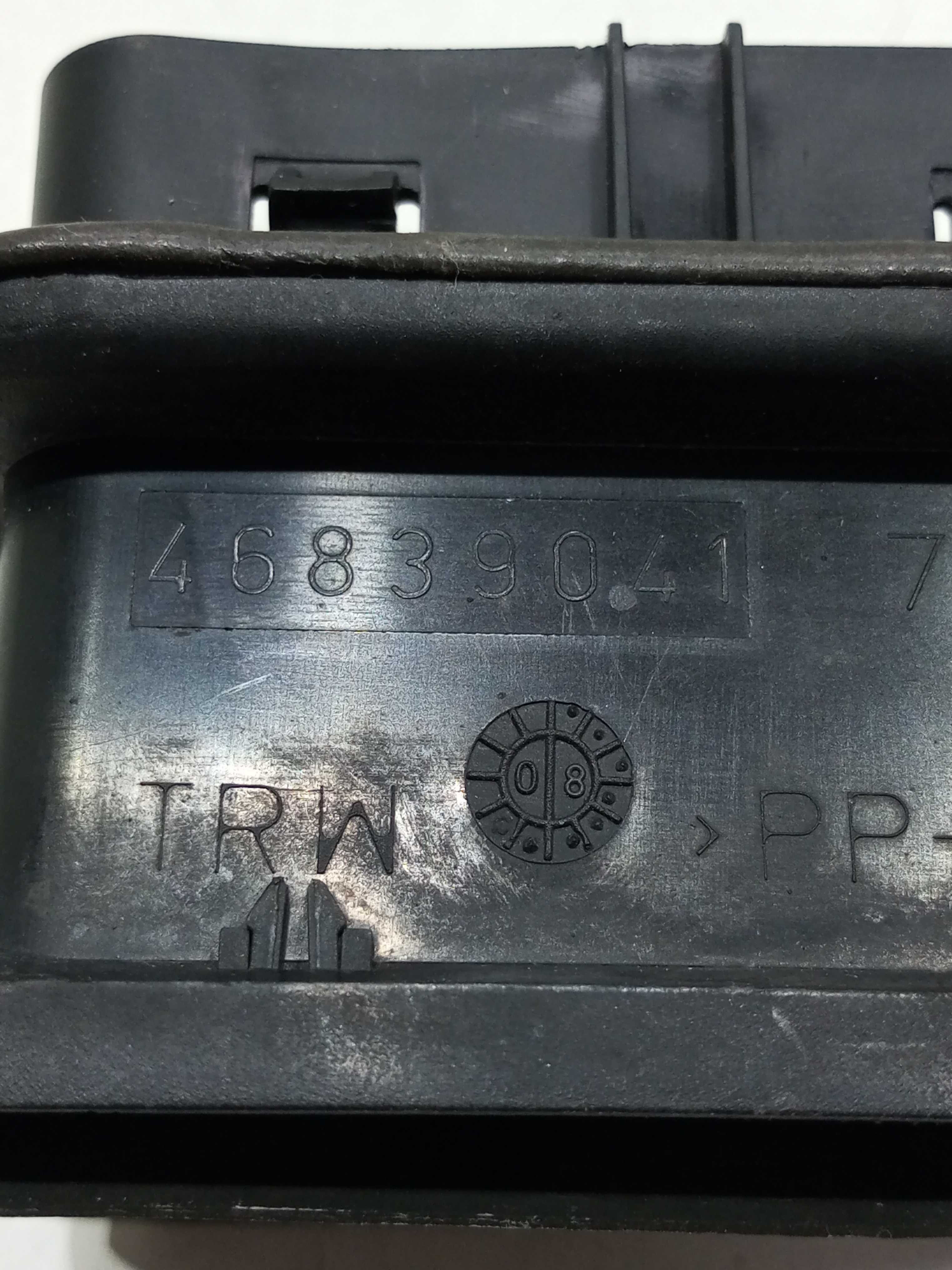 Difusor De Ar Traseiro Carroceria Fiat Siena 2011 3