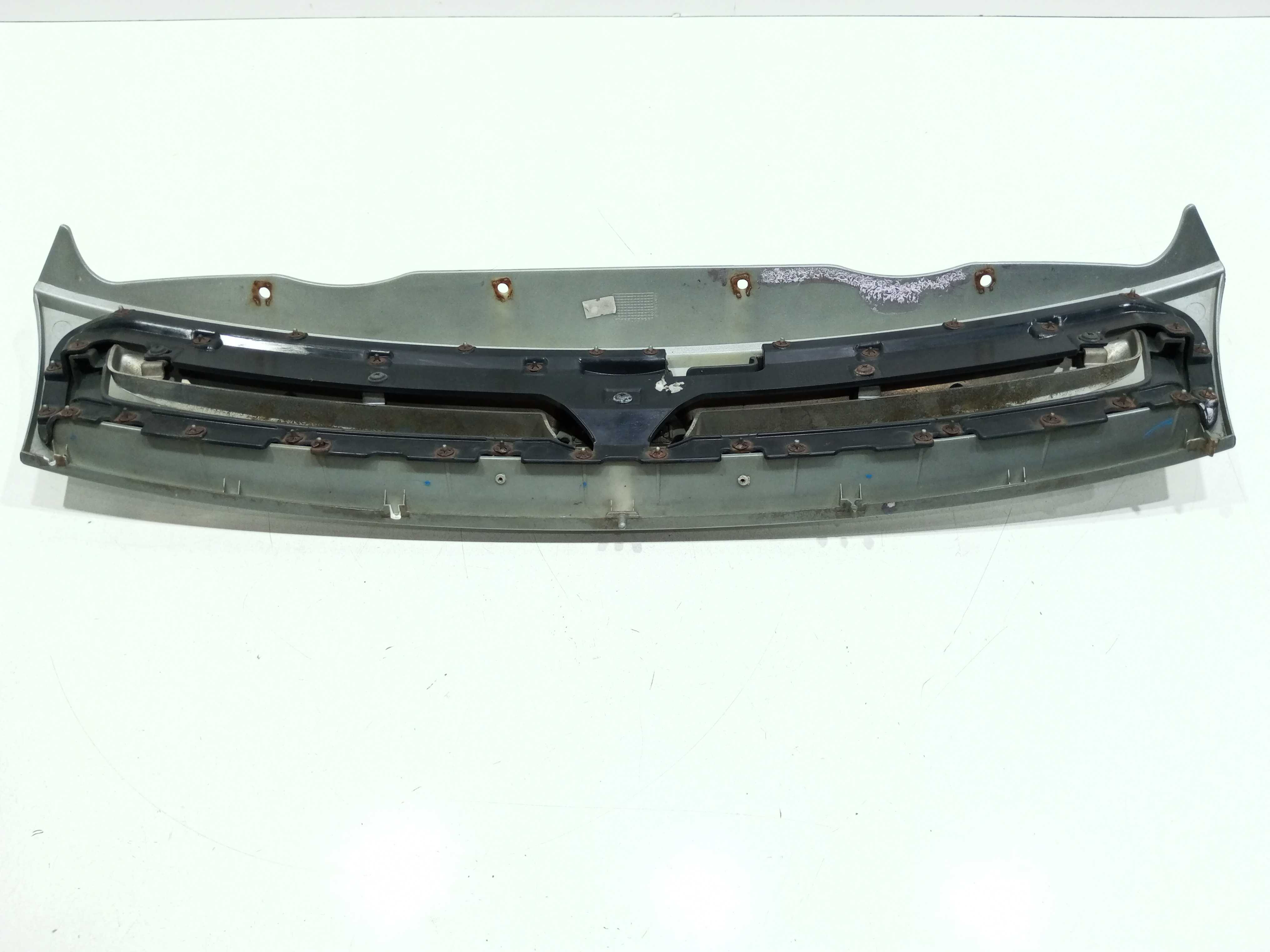 Grade Dianteira Fiat Siena 1.0 Fire 2011 Detalhe 5