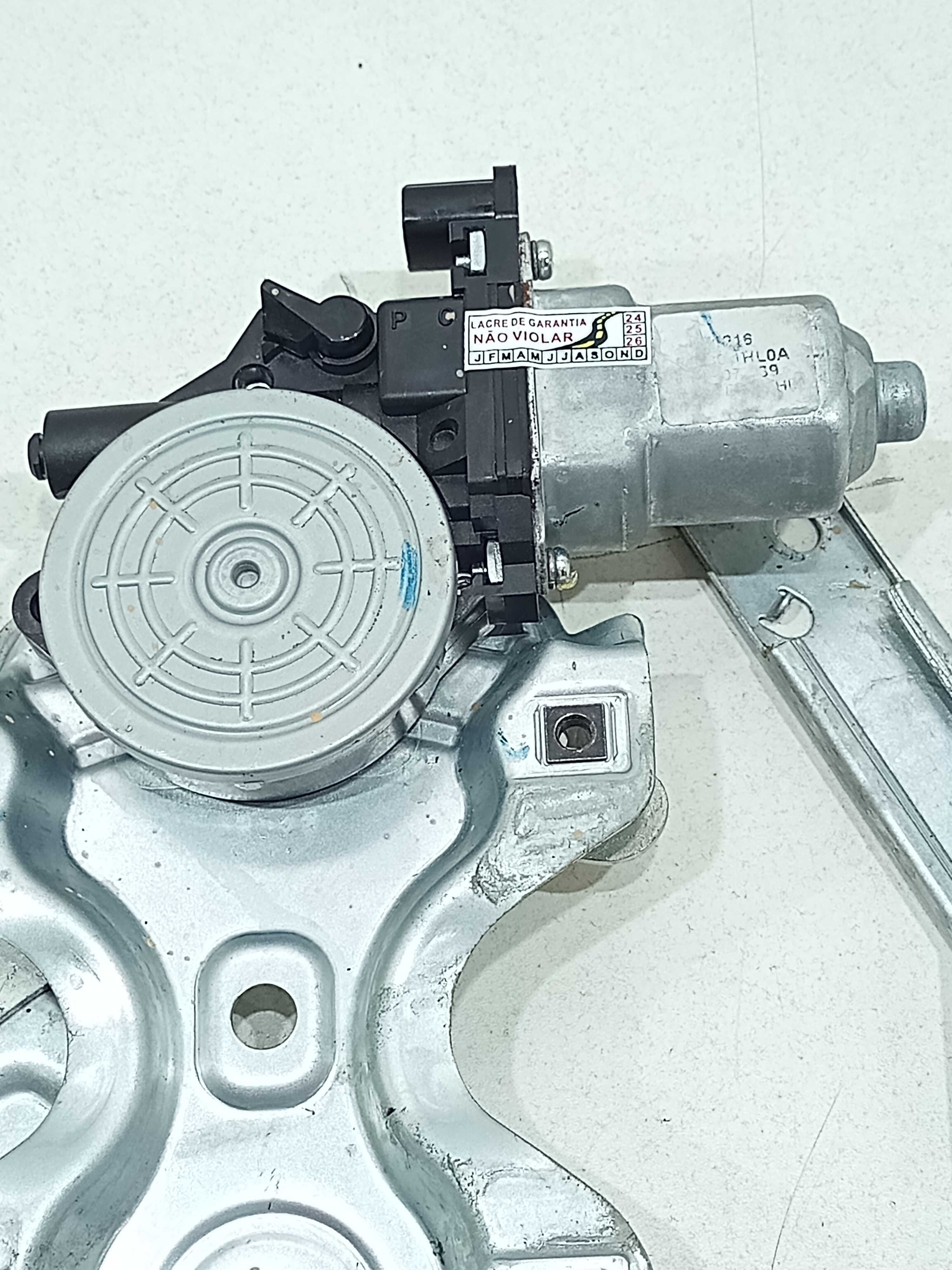 Máquina Vidro Elétrico Dianteiro Direito Nissan Versa 2019 3