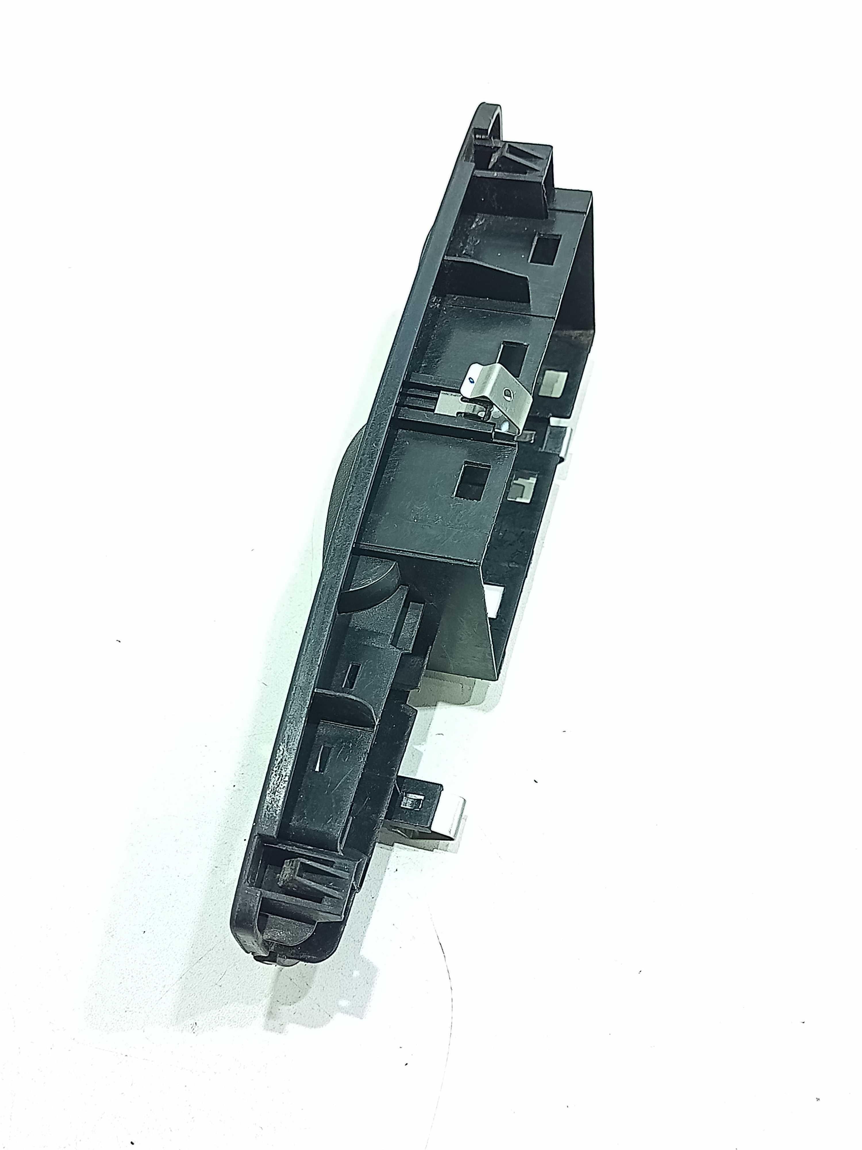 Moldura Botão Vidro Elétrico Fiat Linea 2010 4