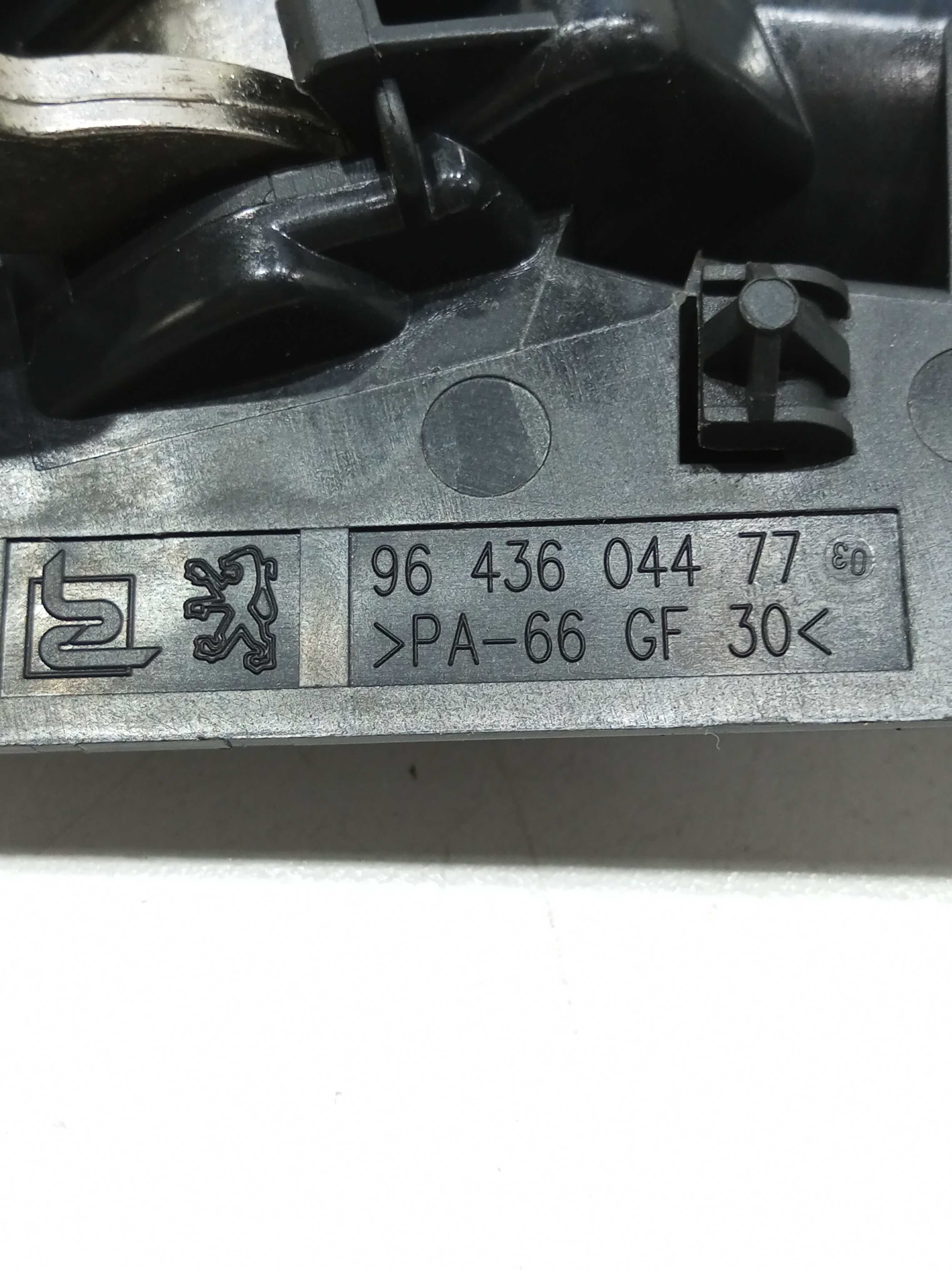 Maçaneta Interna Porta Dianteira Direita Peugeot 307 2004 4