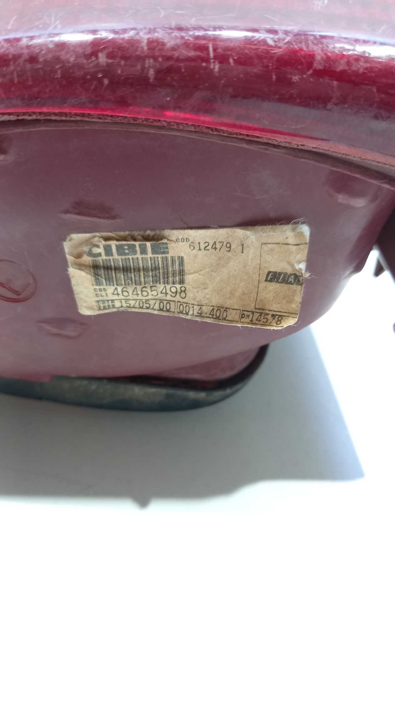 Lanterna Traseira Esquerda Fiat Strada 2000 2
