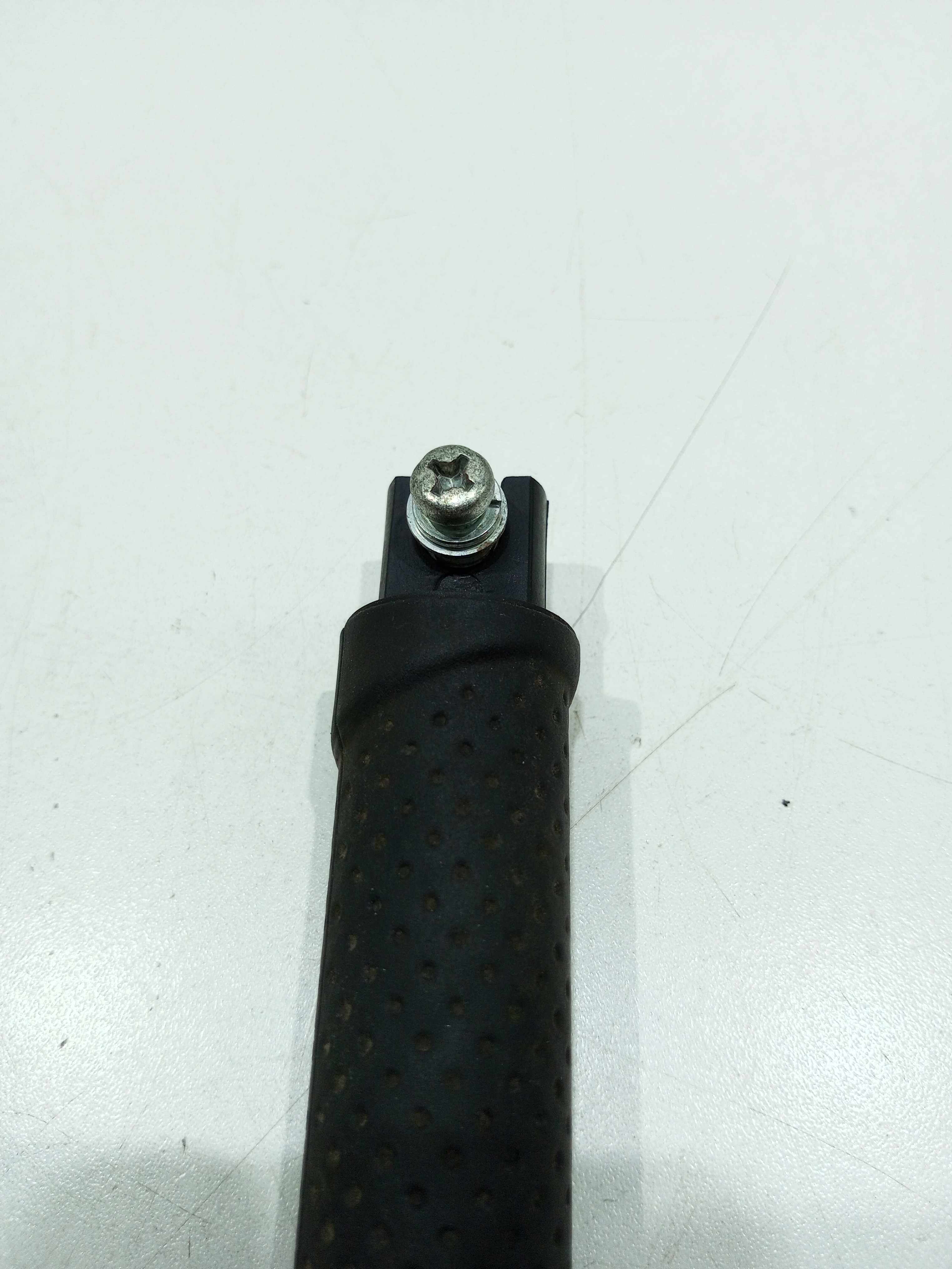 Puxador Forro De Porta Traseiro Esquerdo Pajero Tr4 2007 3